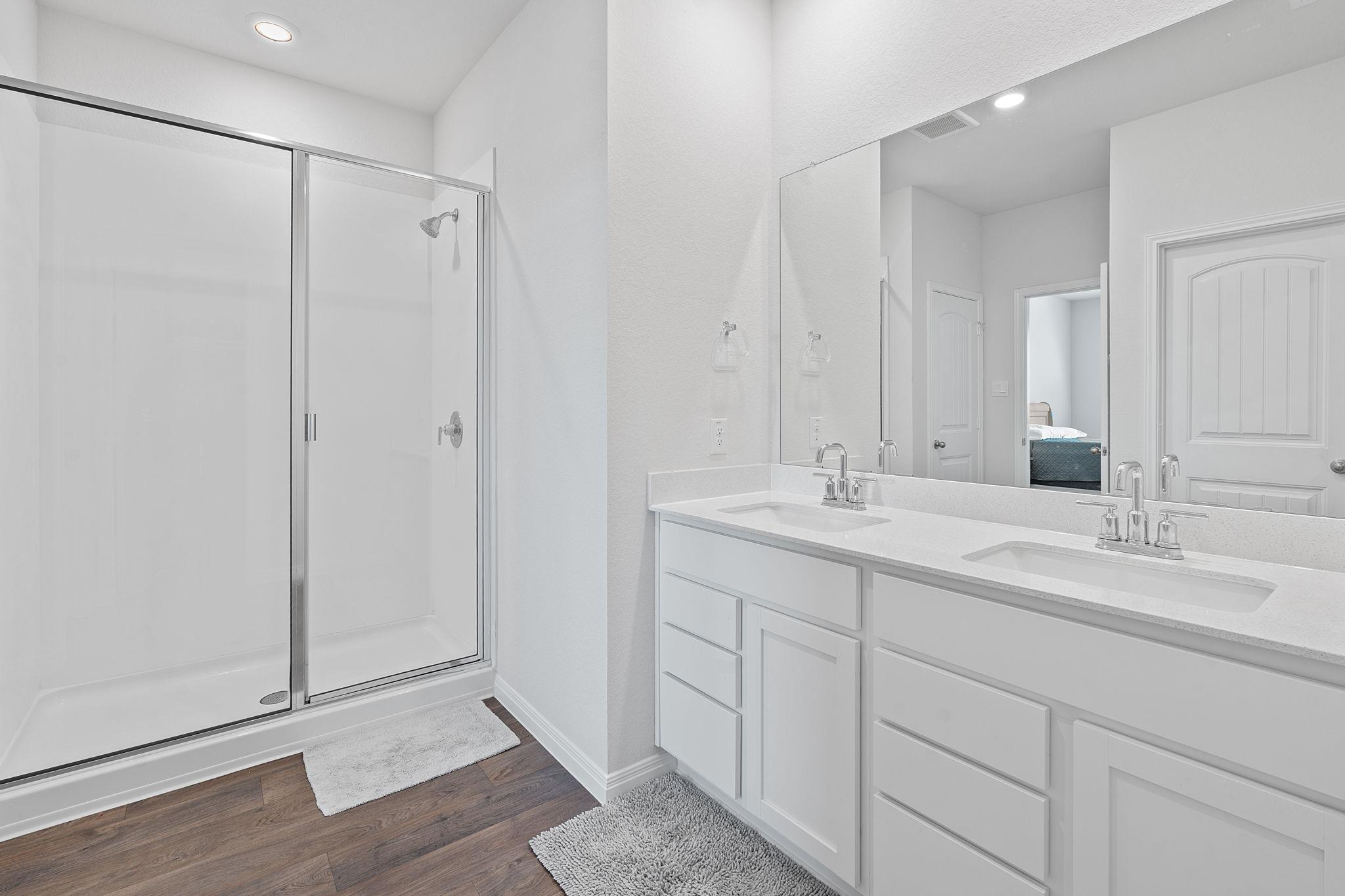 111 Evergreen Sumac LOOP