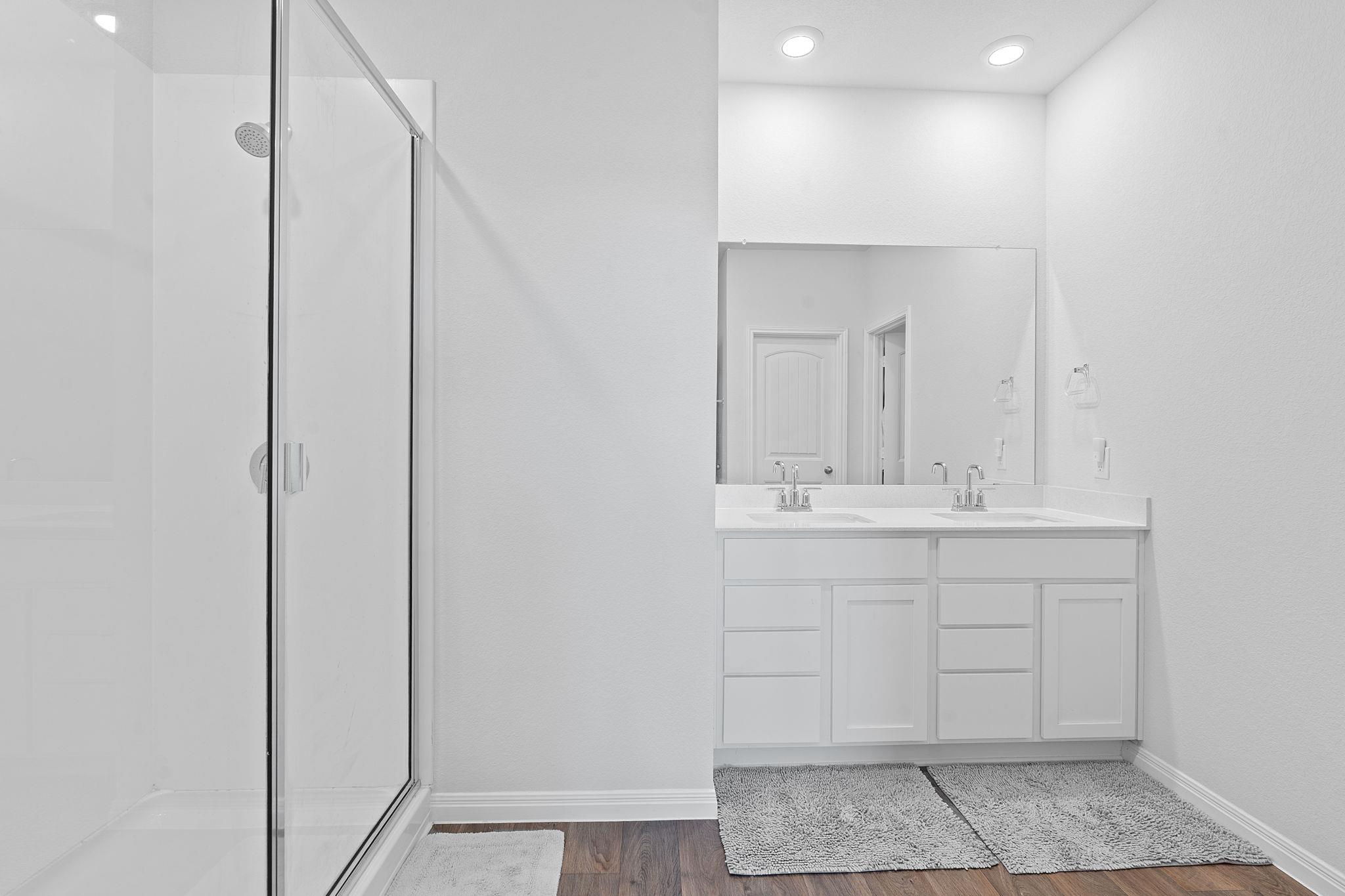 111 Evergreen Sumac LOOP