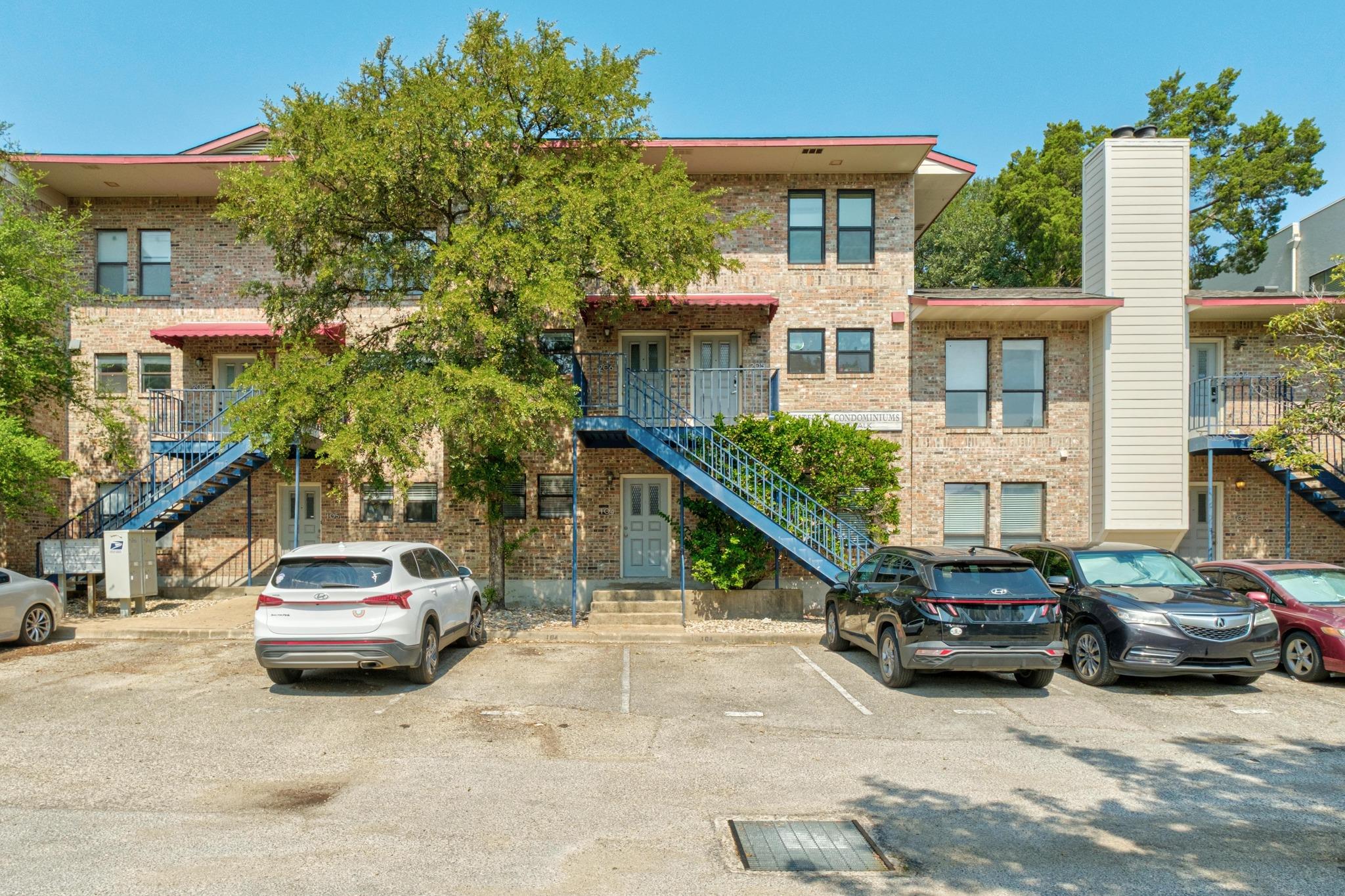 1404 Norwalk LN # 206