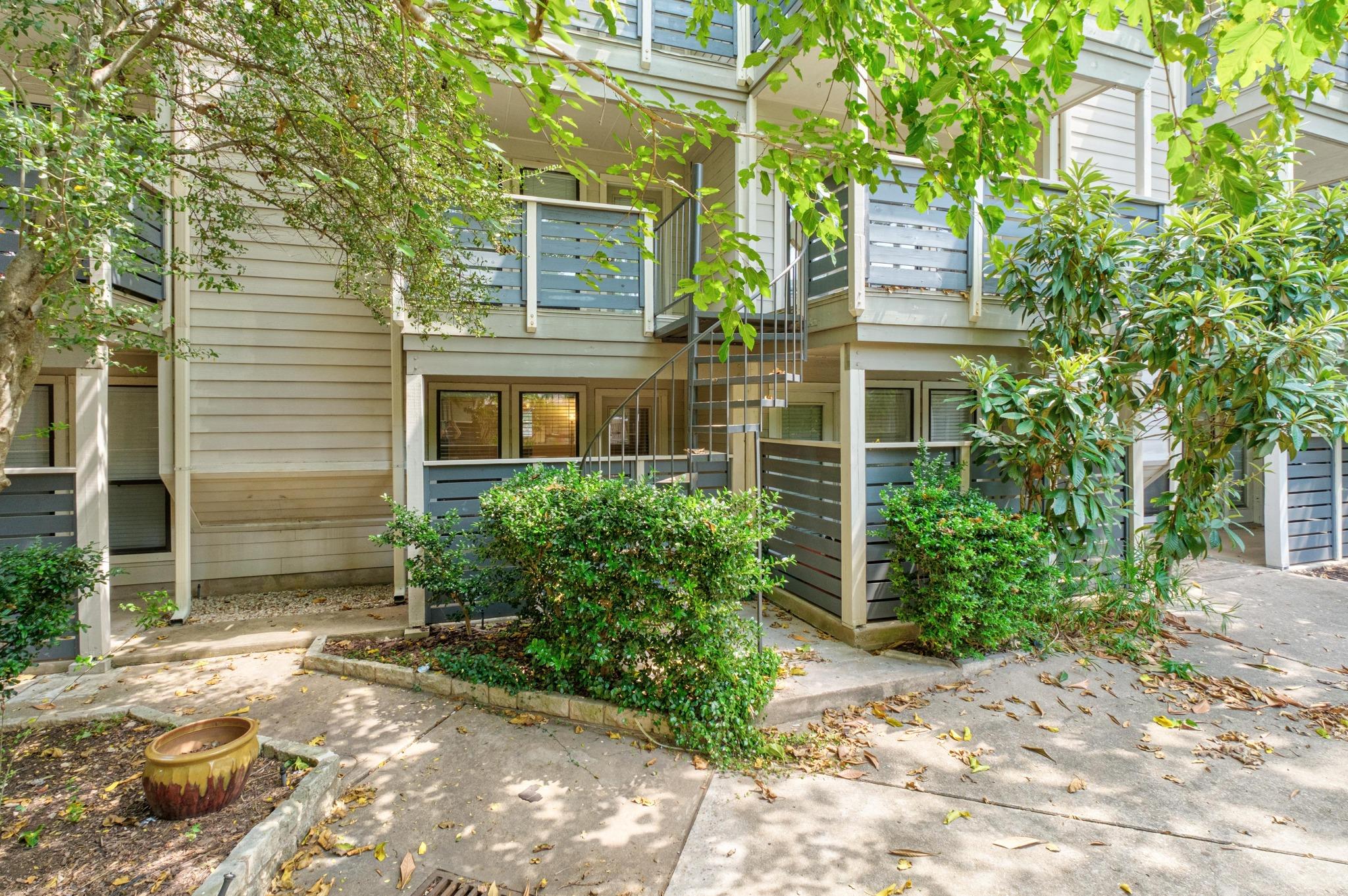 1404 Norwalk LN # 206