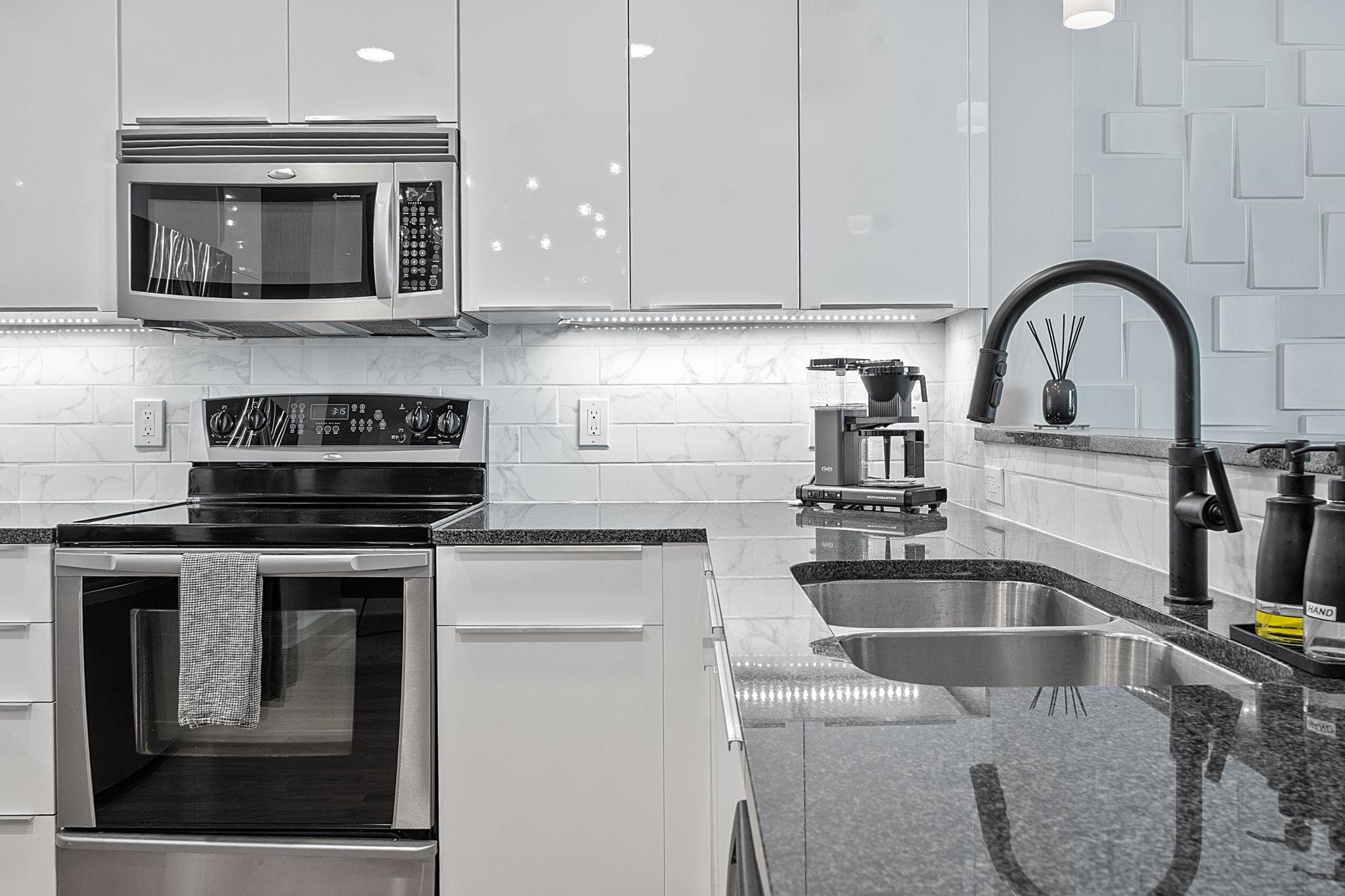 360 Nueces ST # 1007, Austin Unit: 1007