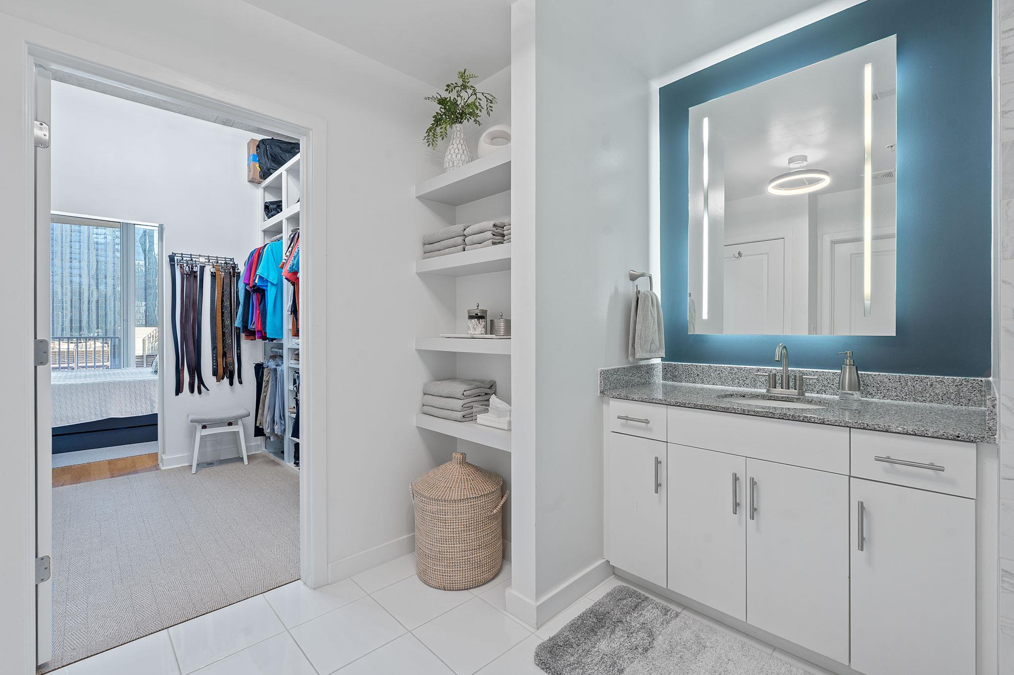 360 Nueces ST # 1007, Austin Unit: 1007