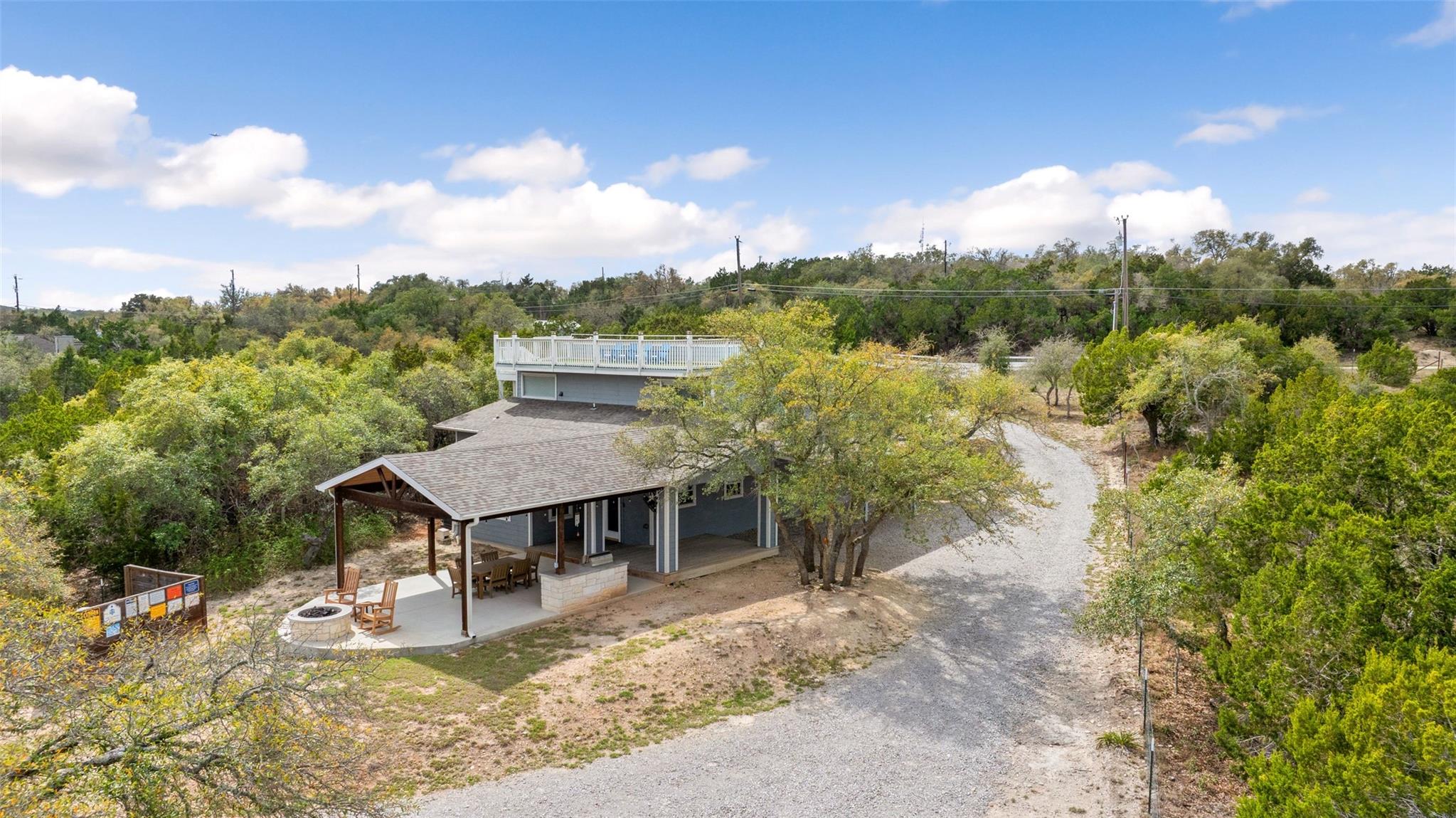 900 Deer Creek CIR