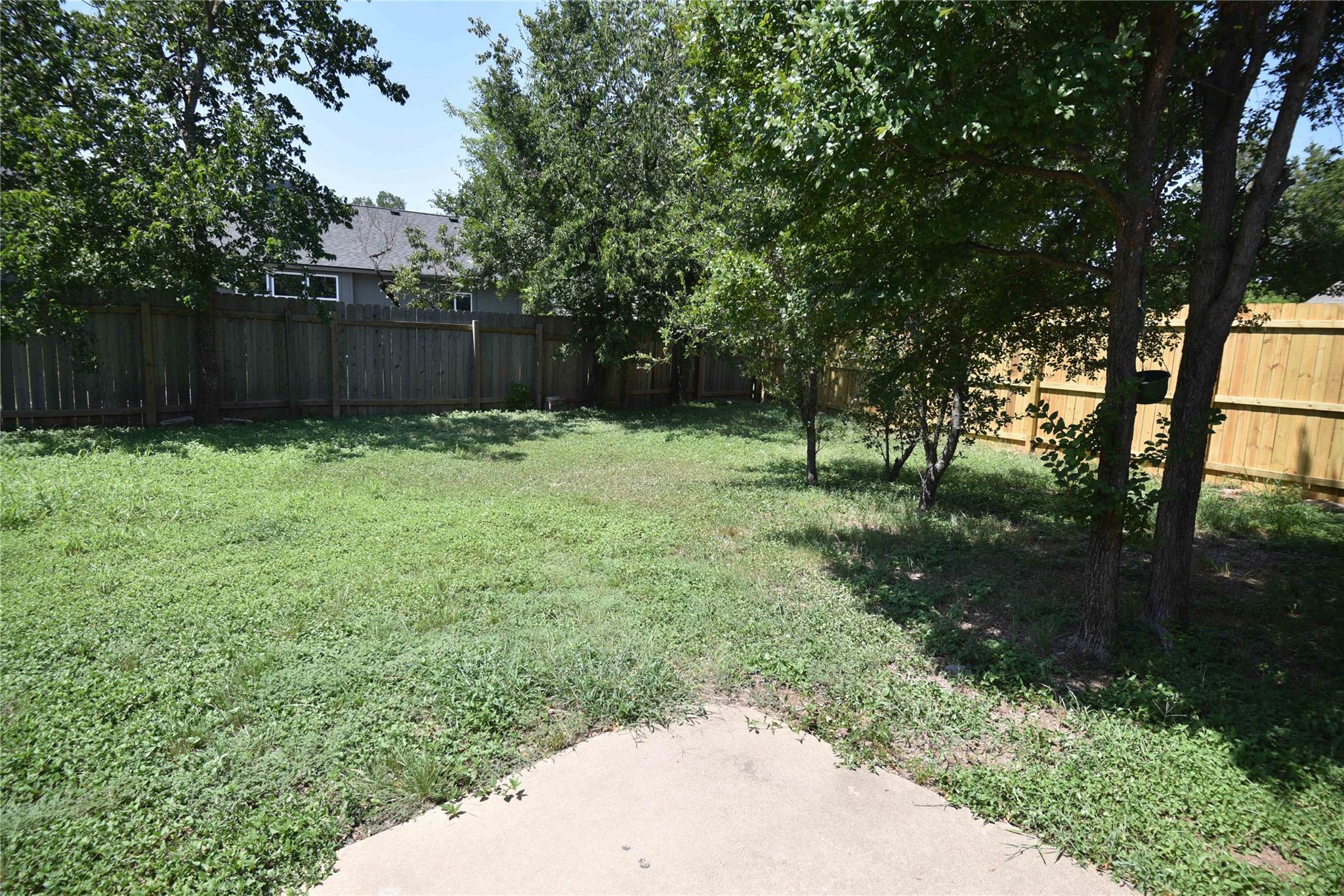 3928 Leafield DR
