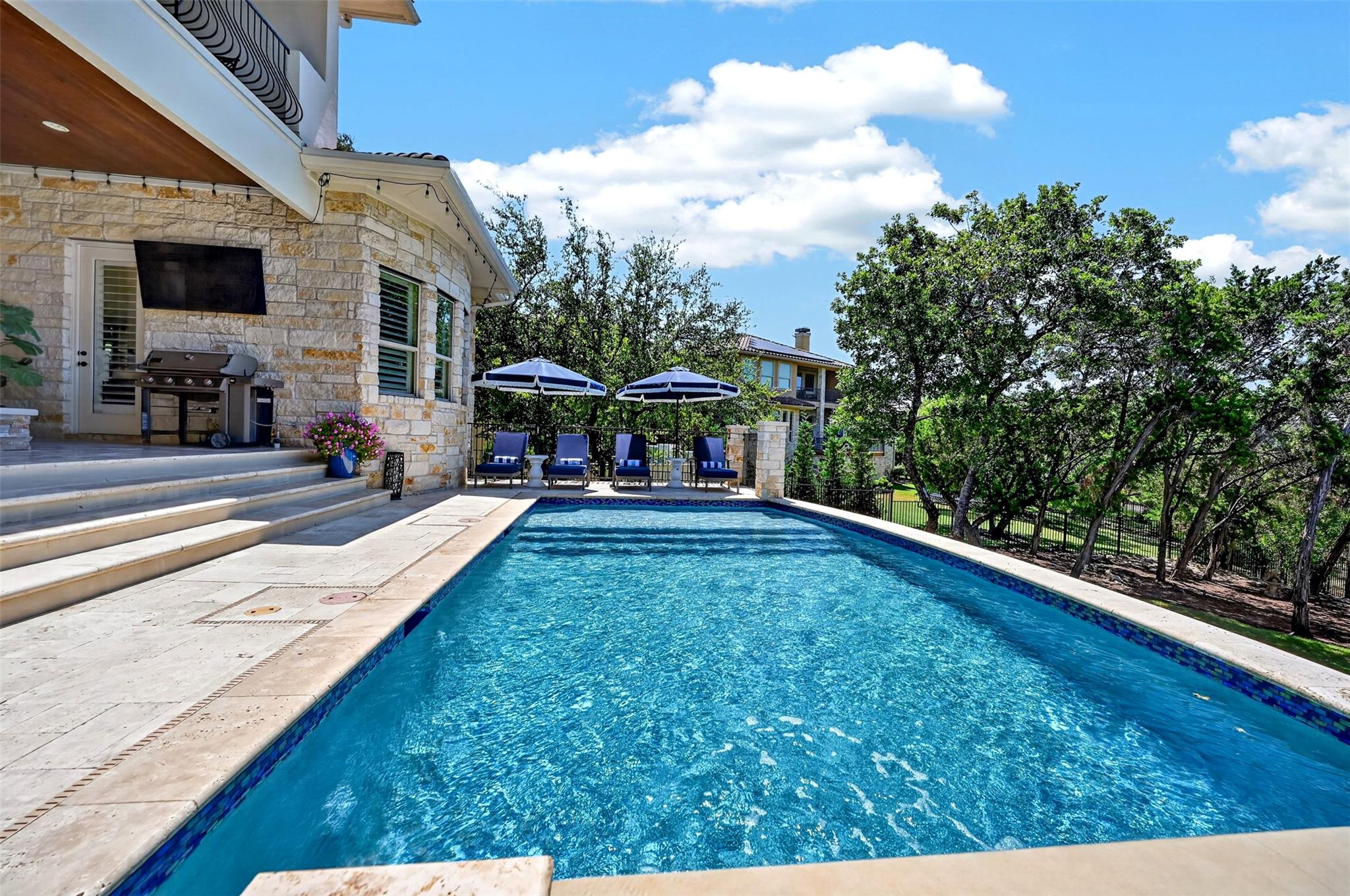 203 Martinique PASS