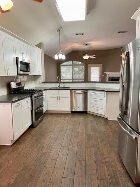 10225 Broomflower DR