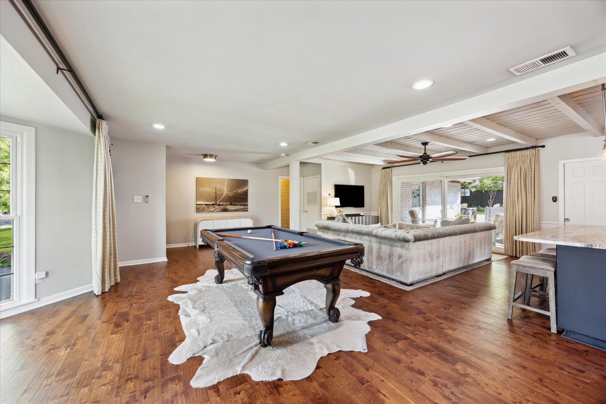 5808 Marilyn DR