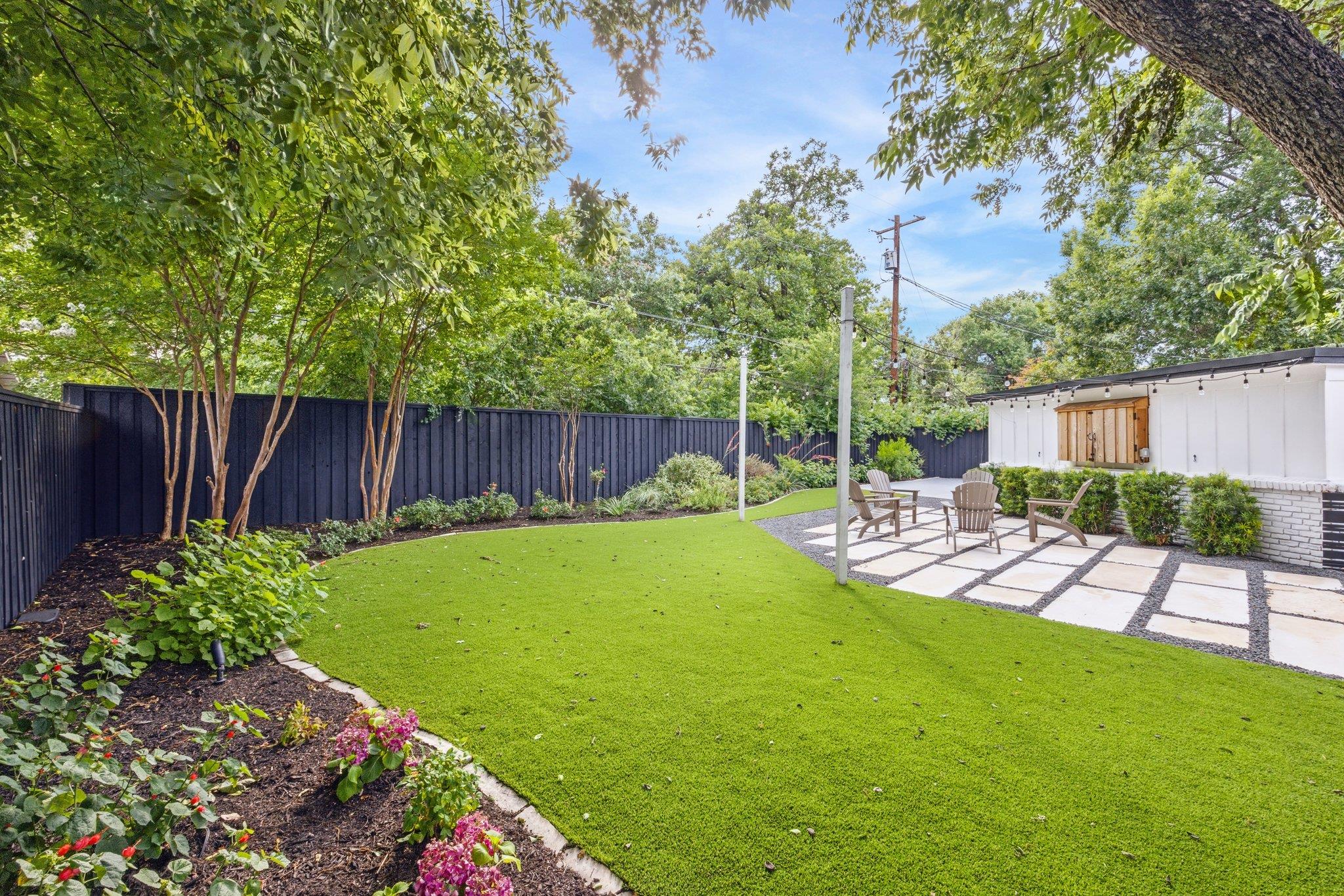 5808 Marilyn DR