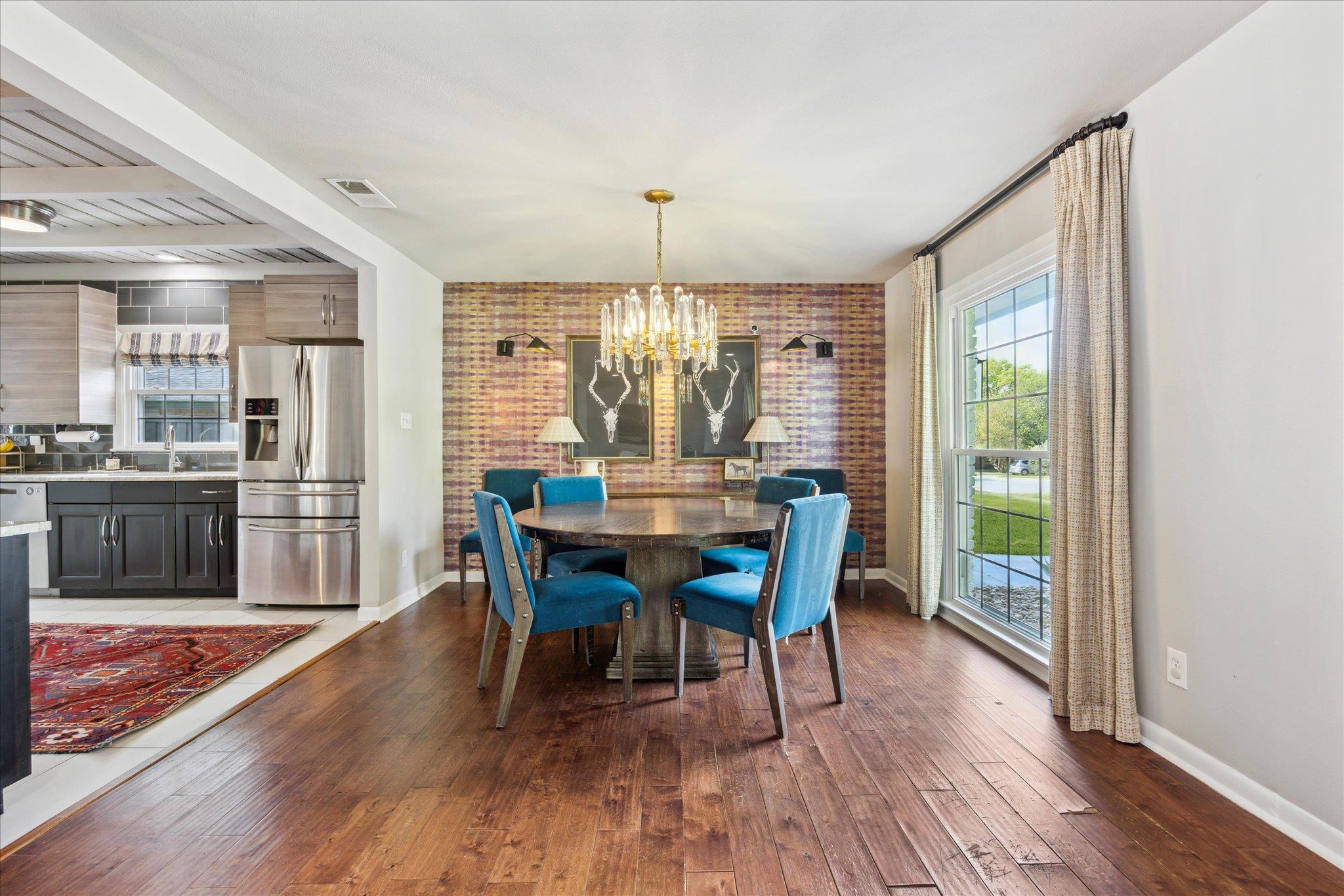 5808 Marilyn DR