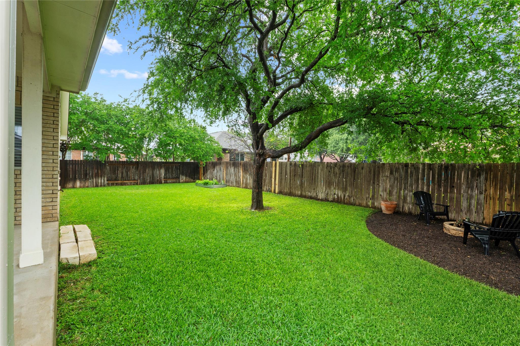 2915 Stonecreek DR