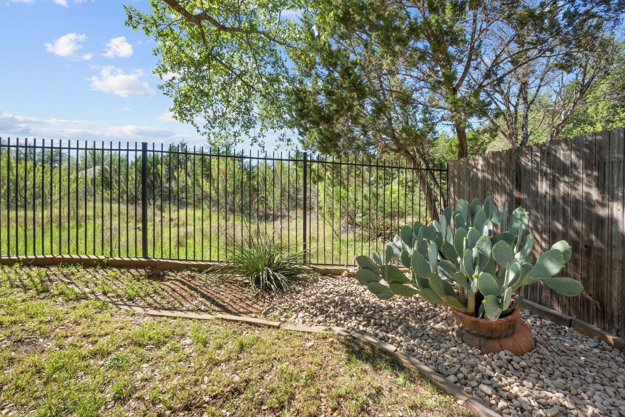 22204 Red Yucca RD