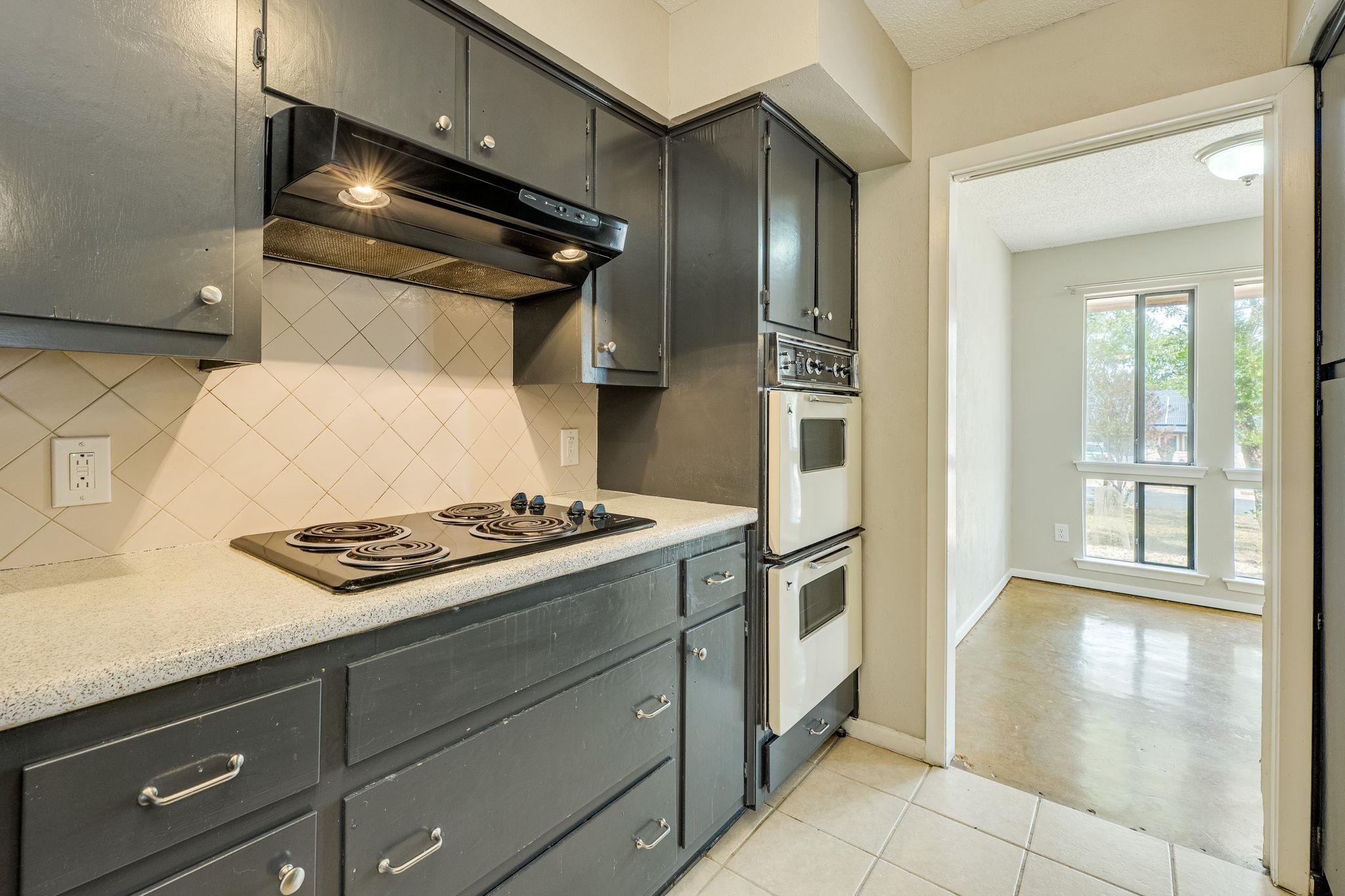 7505 Hill Meadow CIR