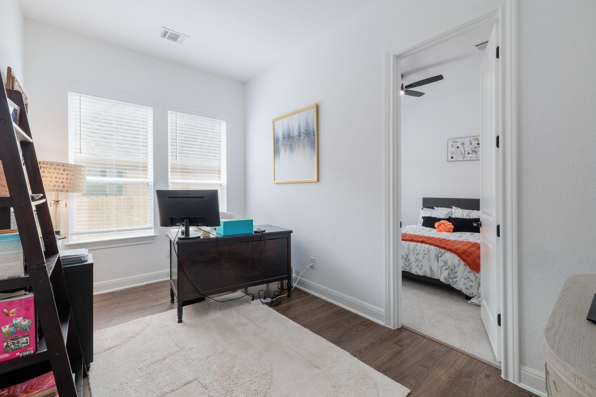 1236 Scenic Green LOOP