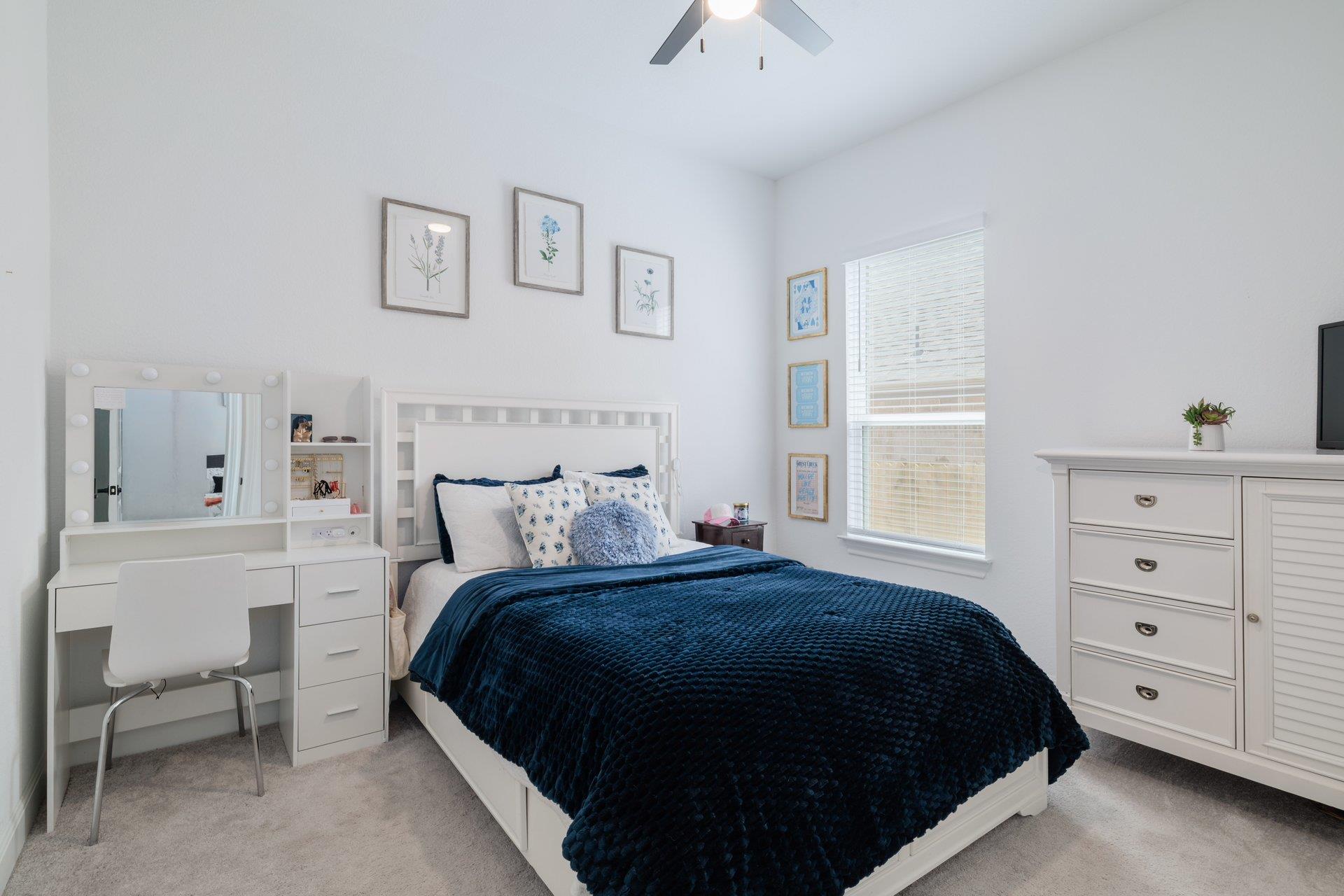 1236 Scenic Green LOOP