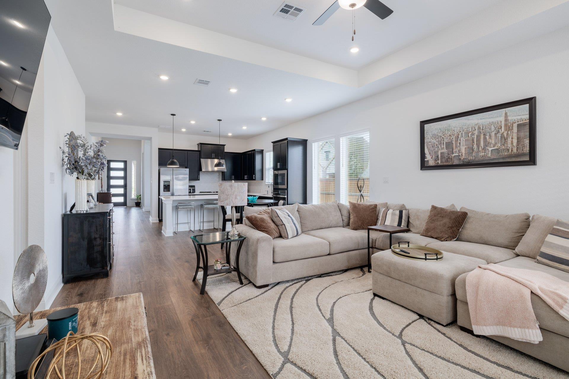 1236 Scenic Green LOOP