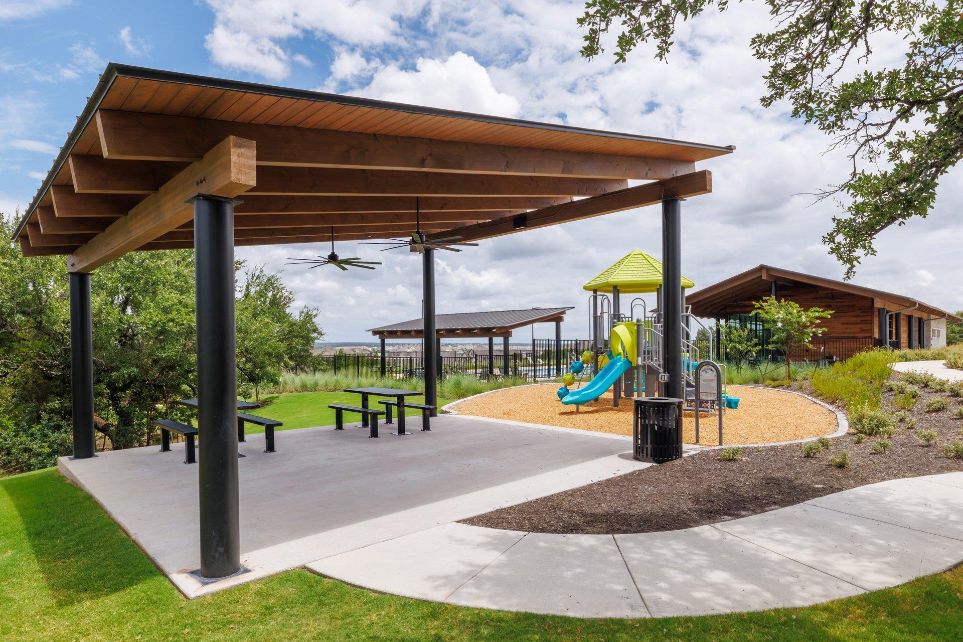 1236 Scenic Green LOOP
