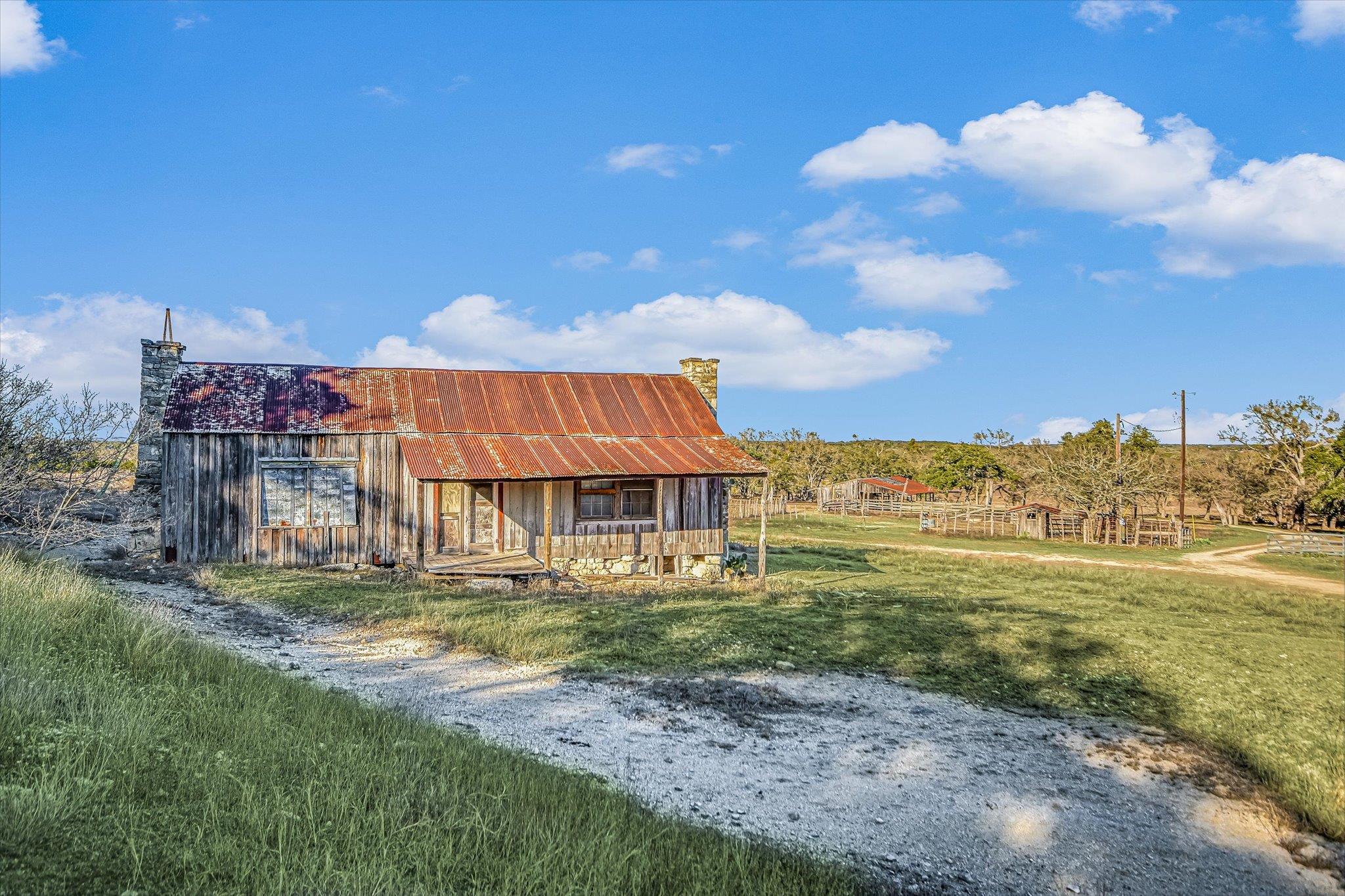 4698 FISCHER STORE RD