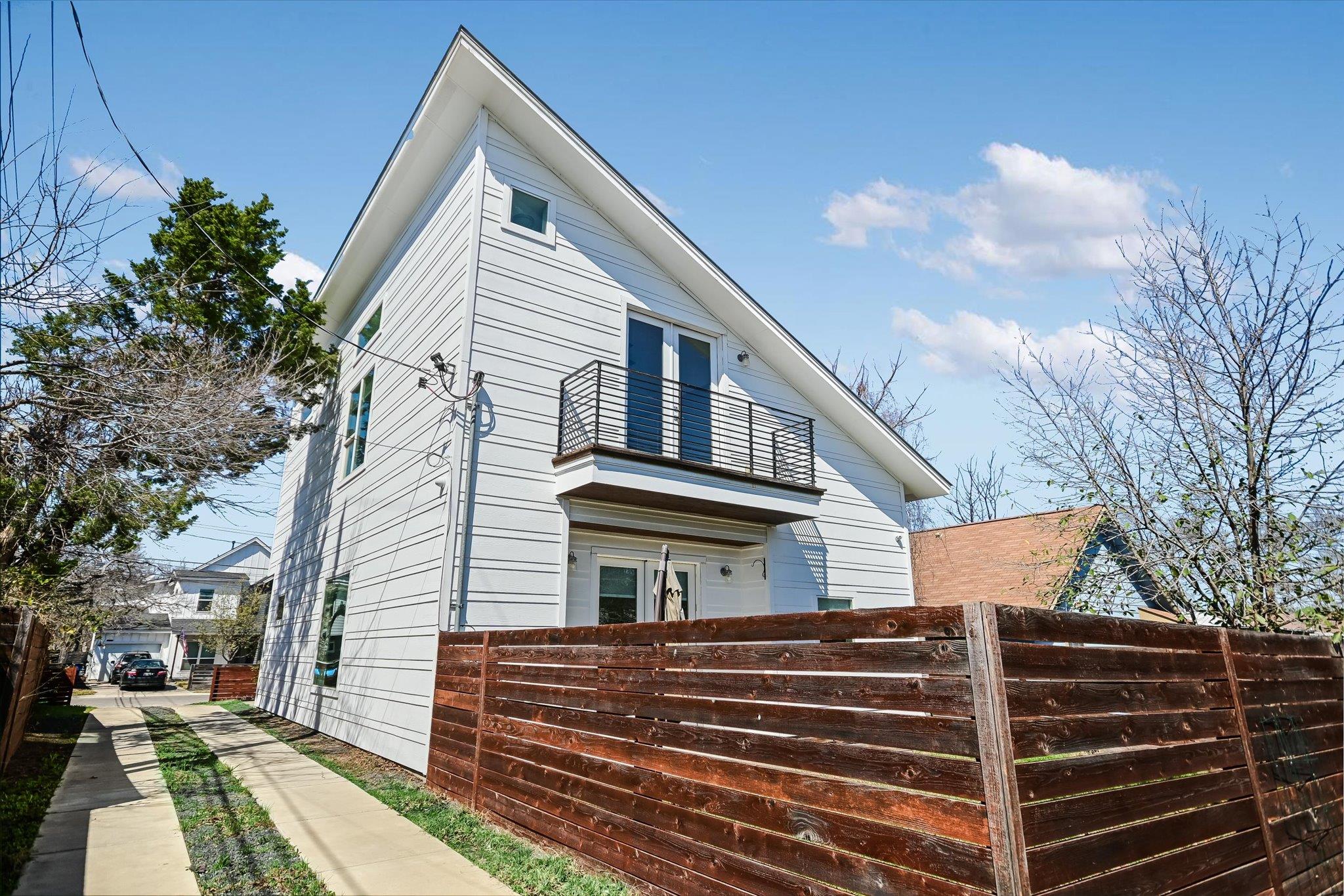 1131 Mason Ave # A