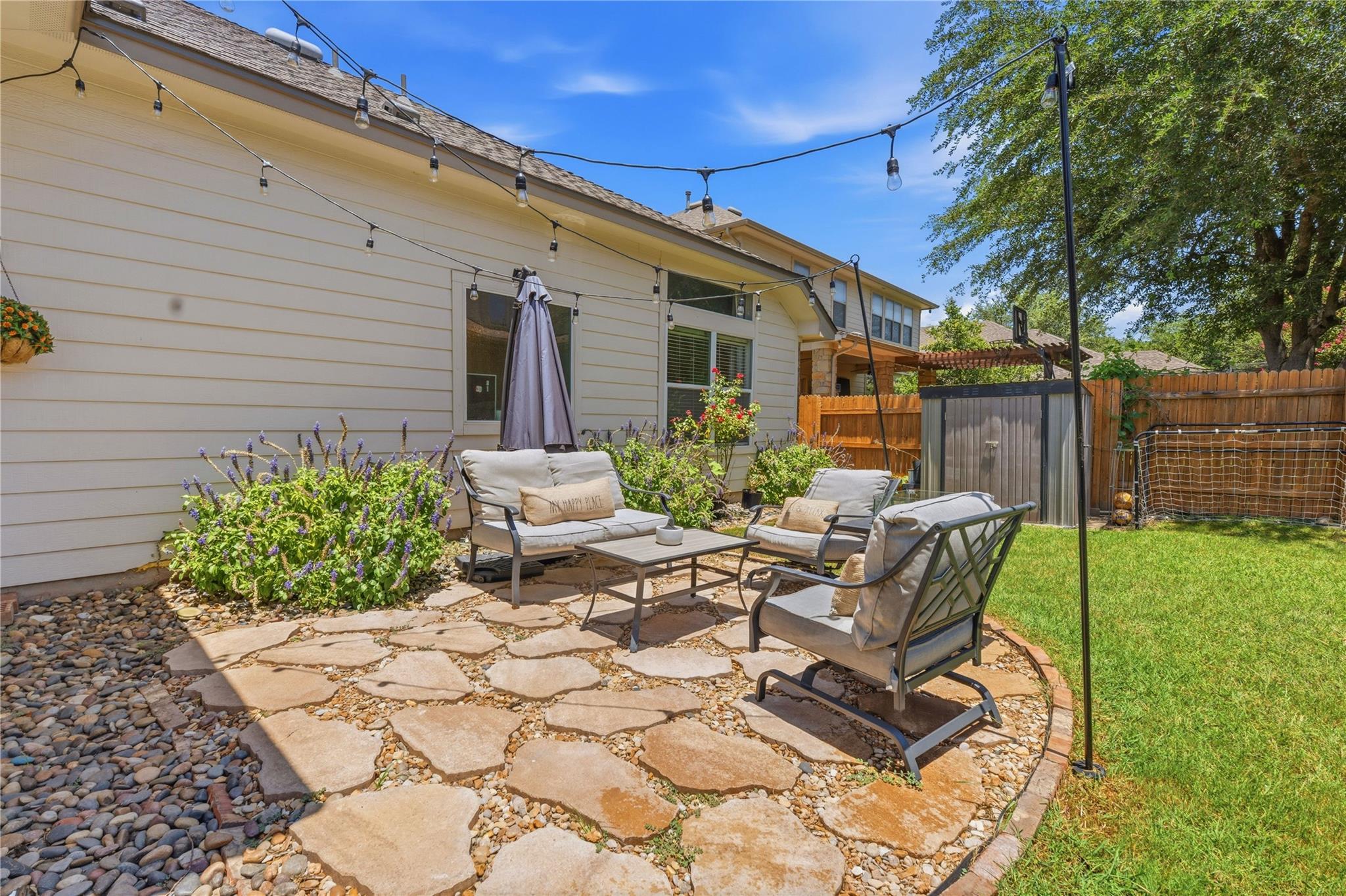 2851 Angelina DR