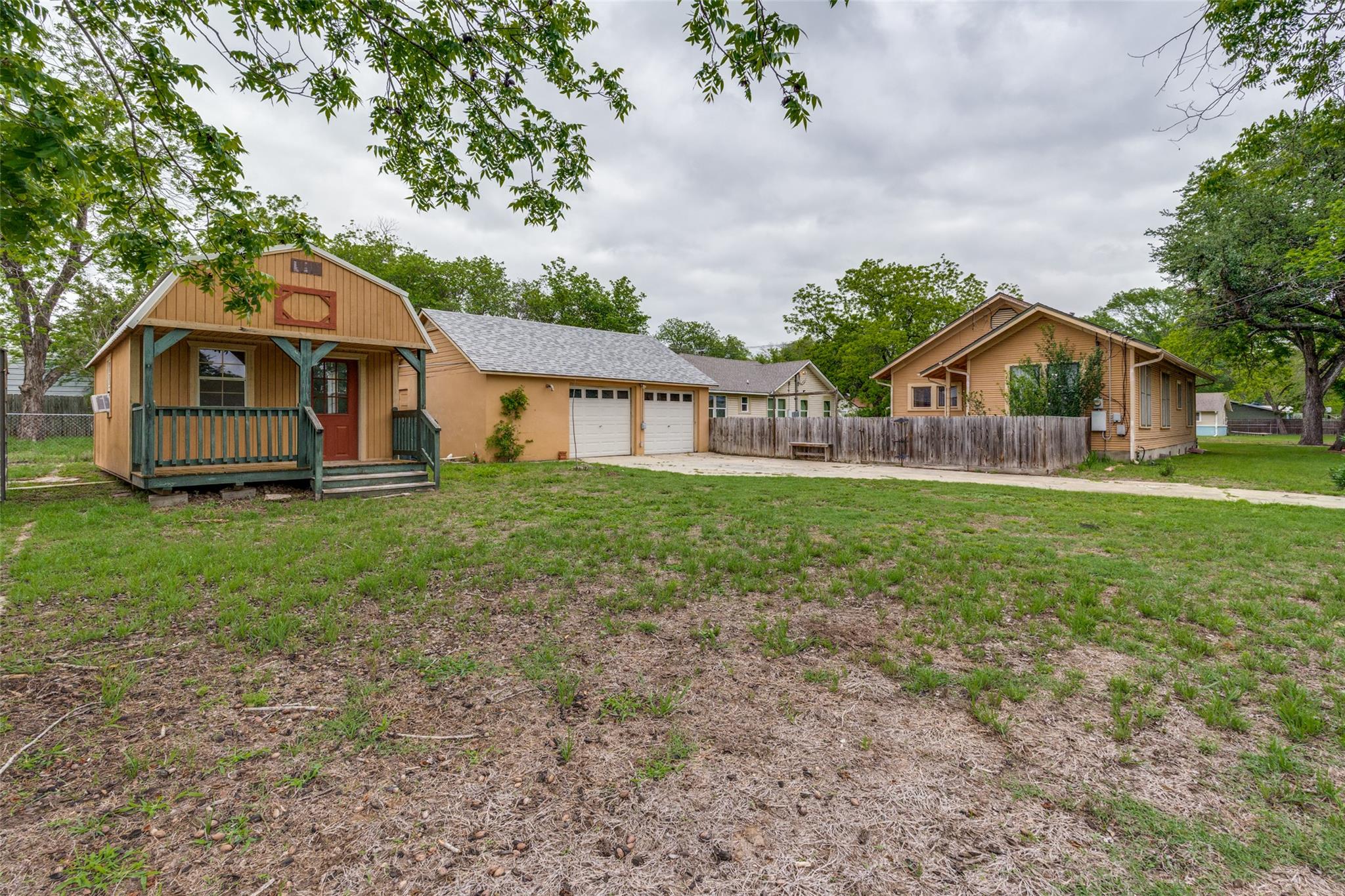 520 S Pecan Ave