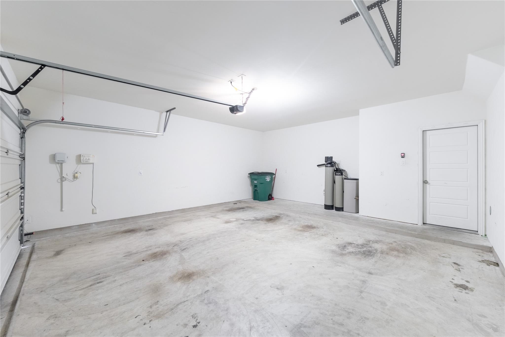 3901 Eland RD