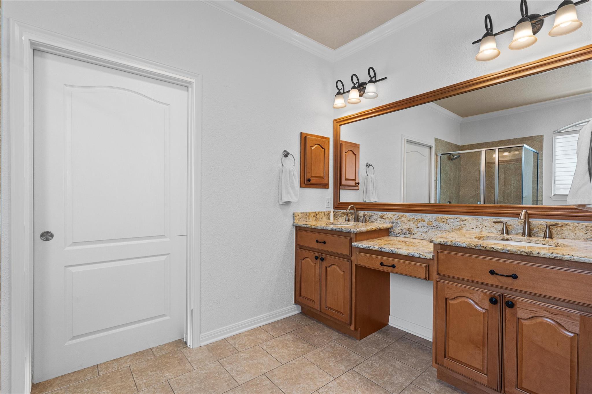 6906 Covered Bridge DR