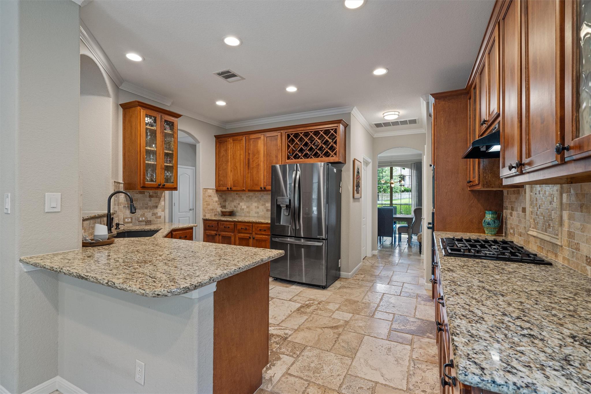 6906 Covered Bridge DR