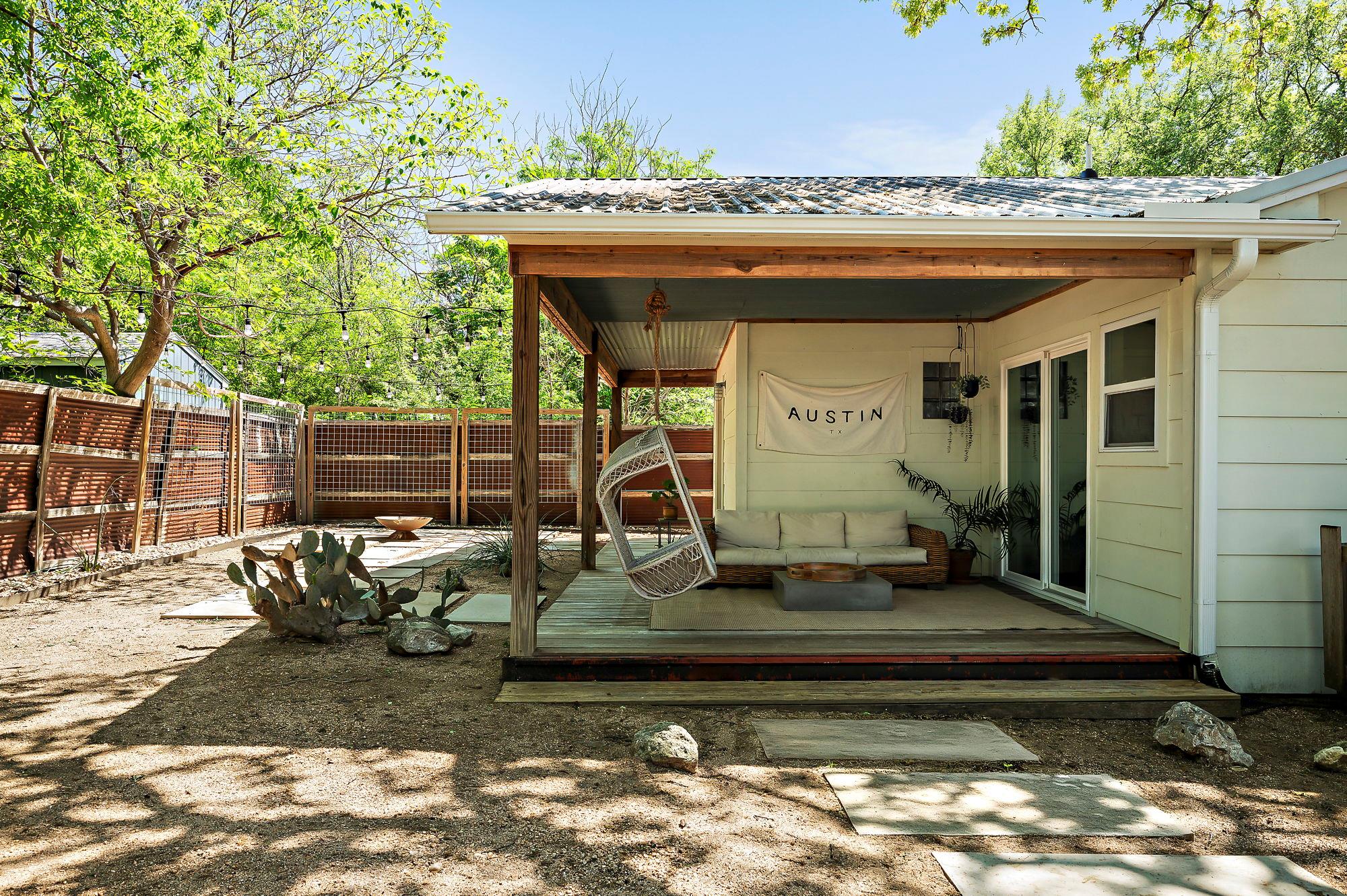1211 Alexander Ave