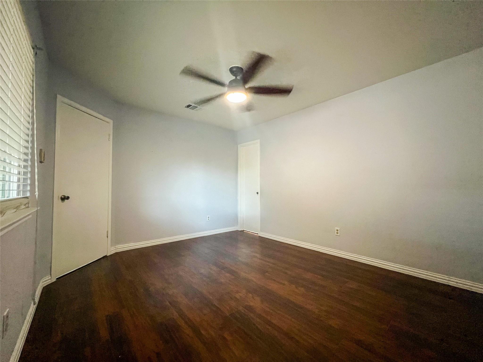 12004 Thompkins DR