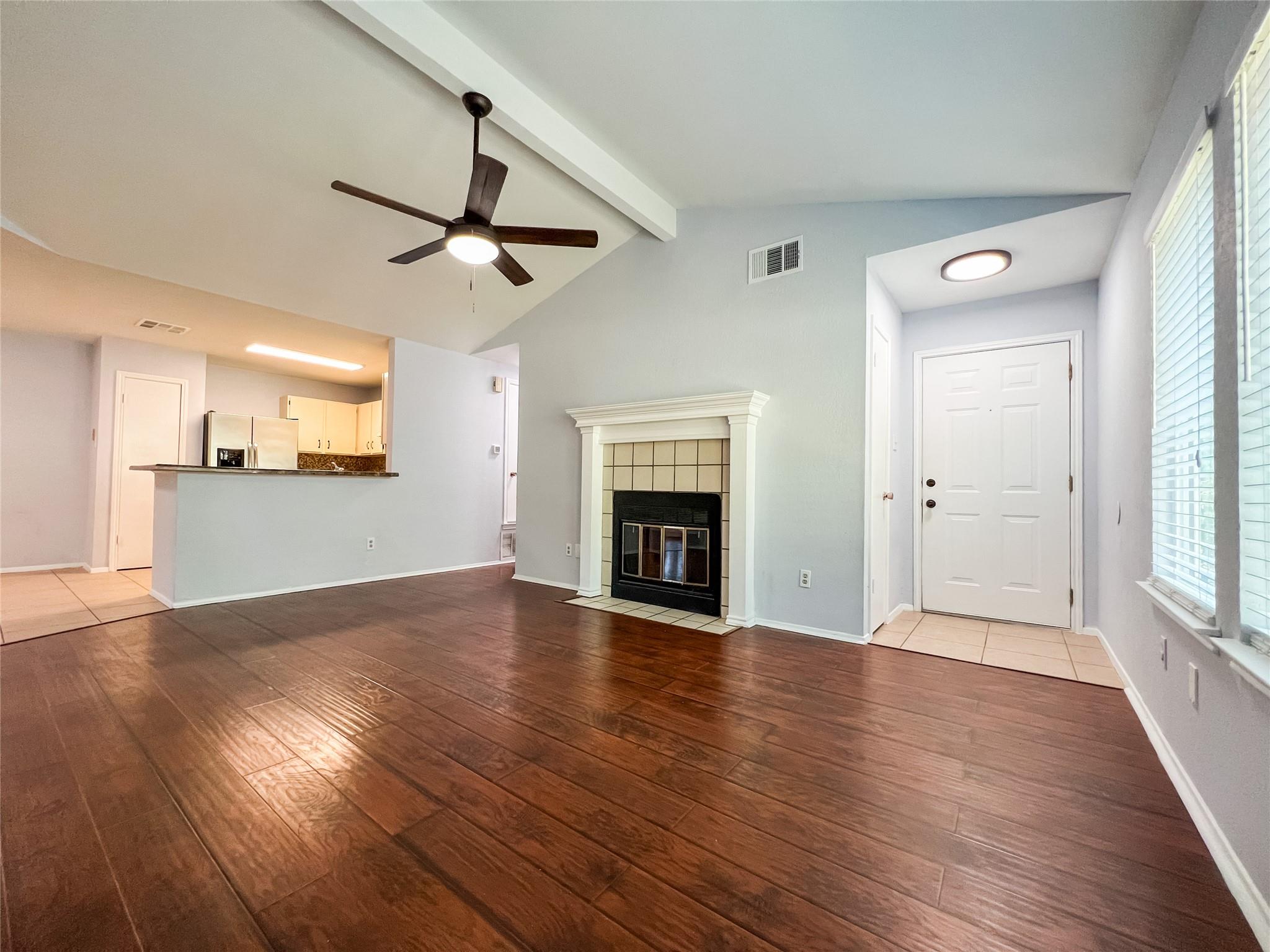 12004 Thompkins DR
