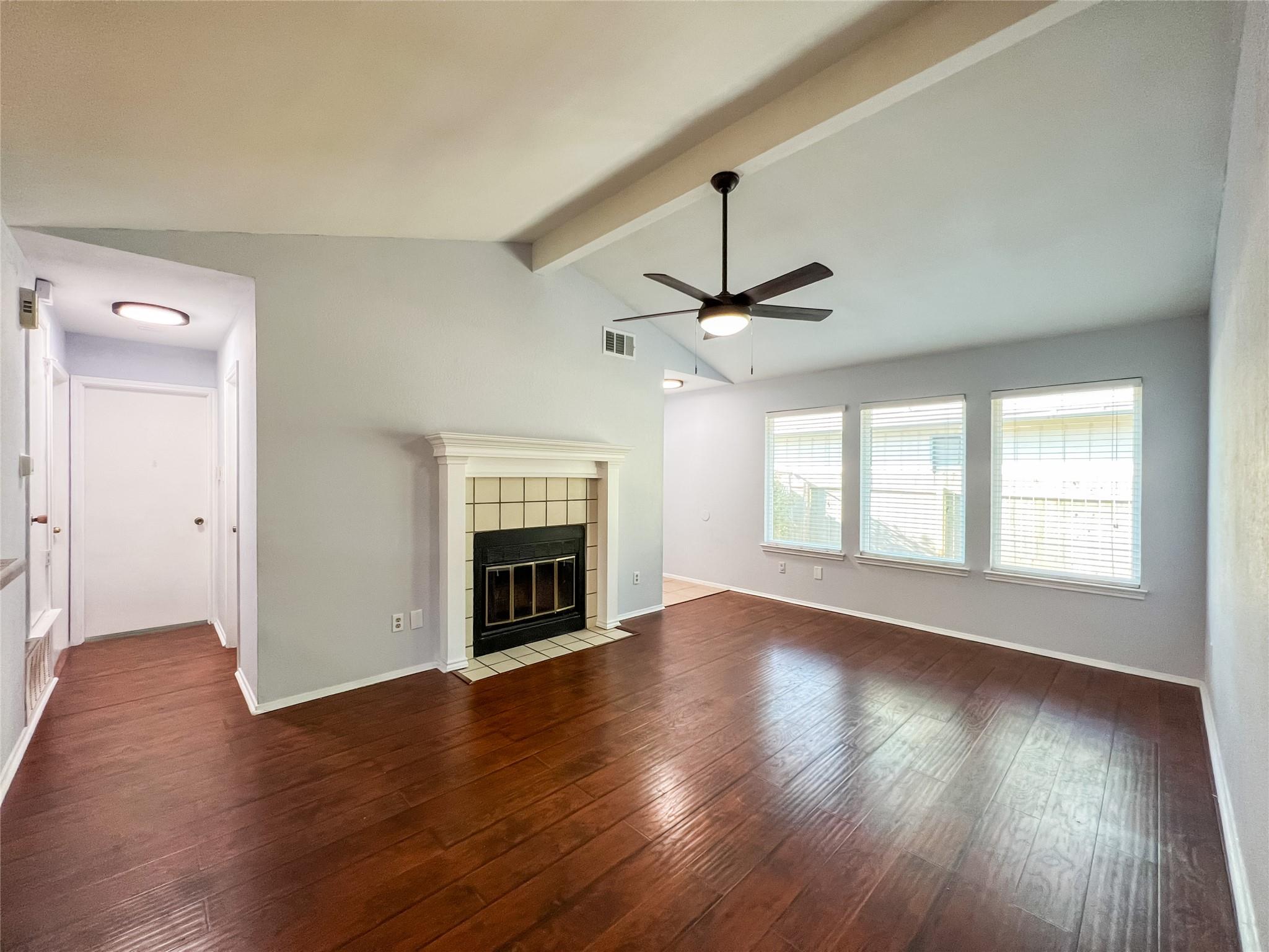 12004 Thompkins DR