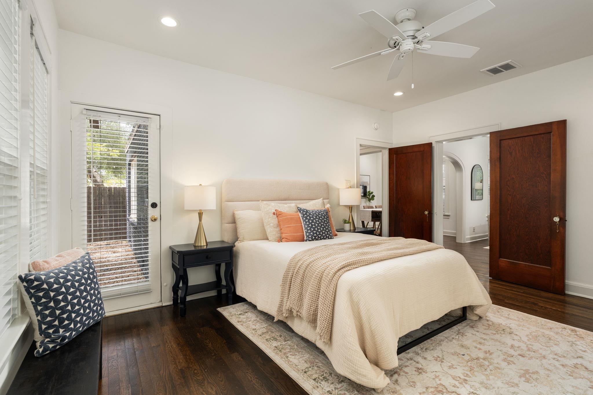 1612 Travis Heights BLVD