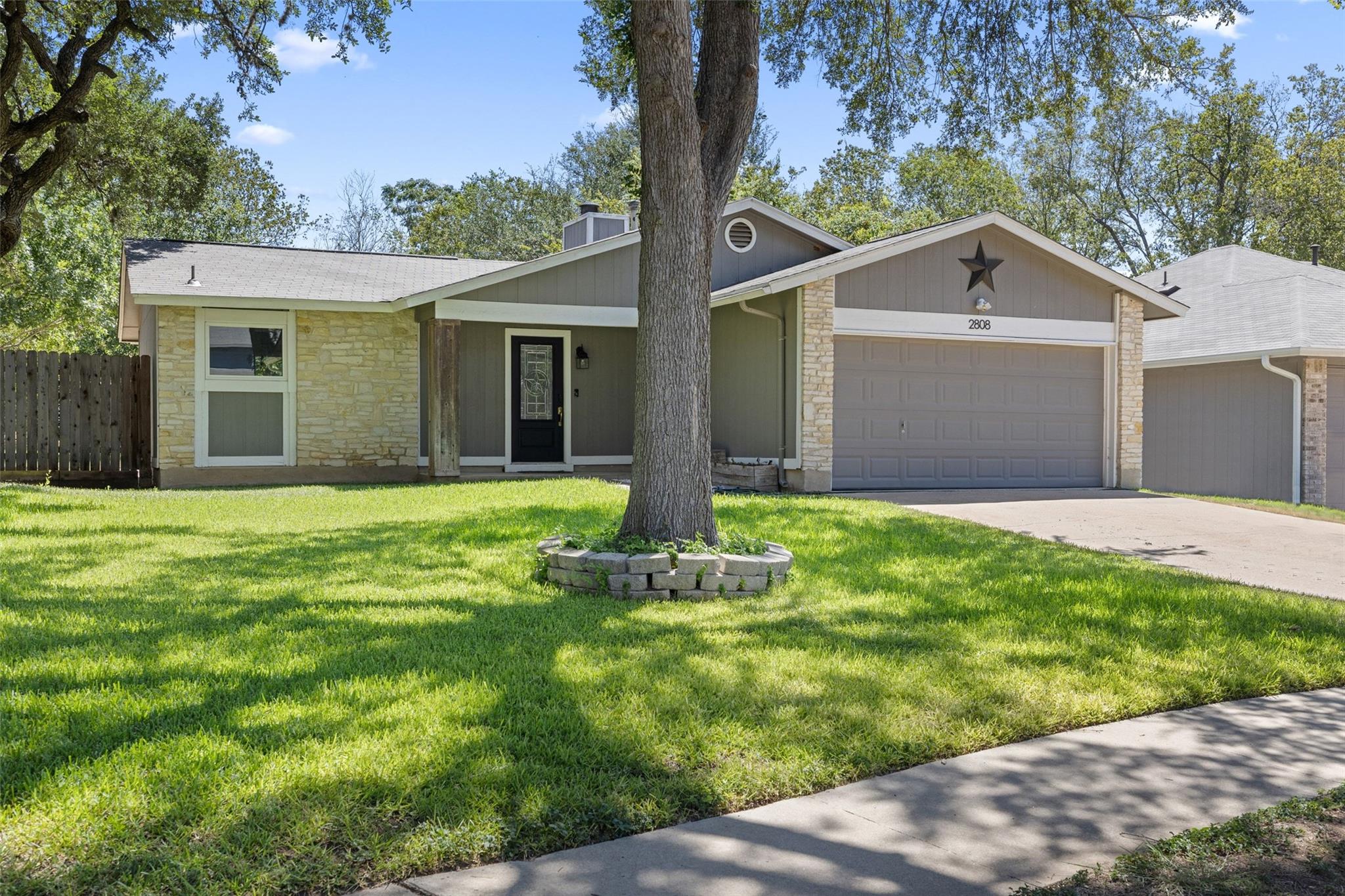 2808 Firecrest DR
