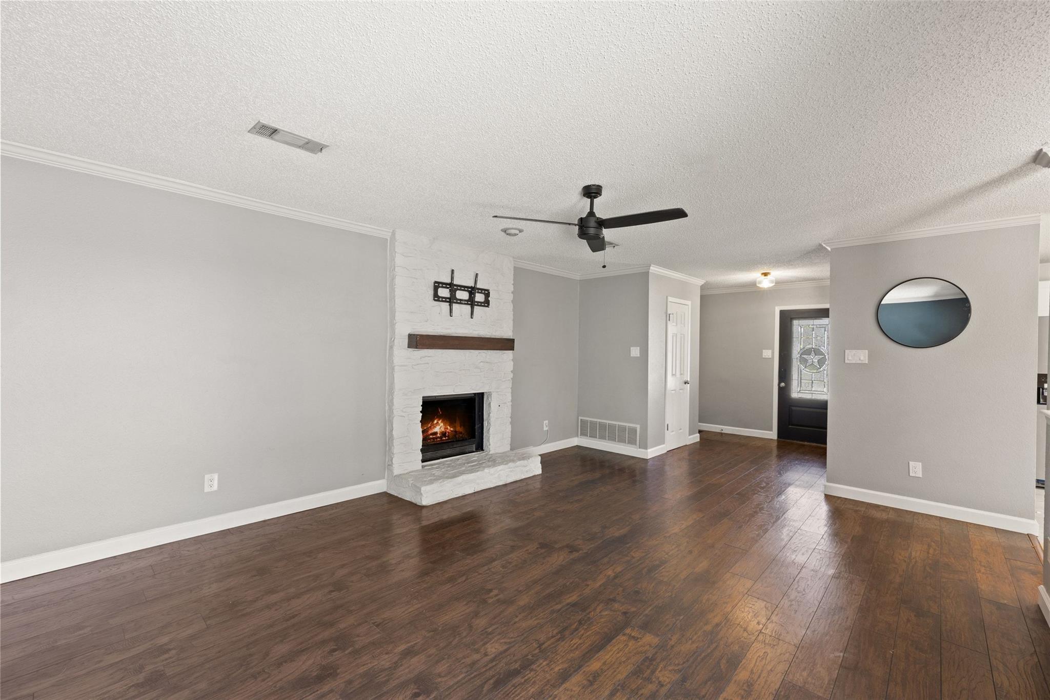 2808 Firecrest DR