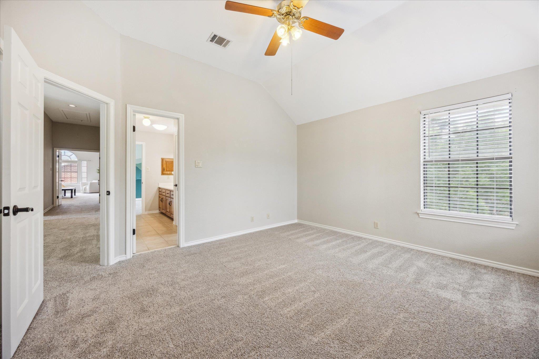 9007 SW Tweed Berwick DR