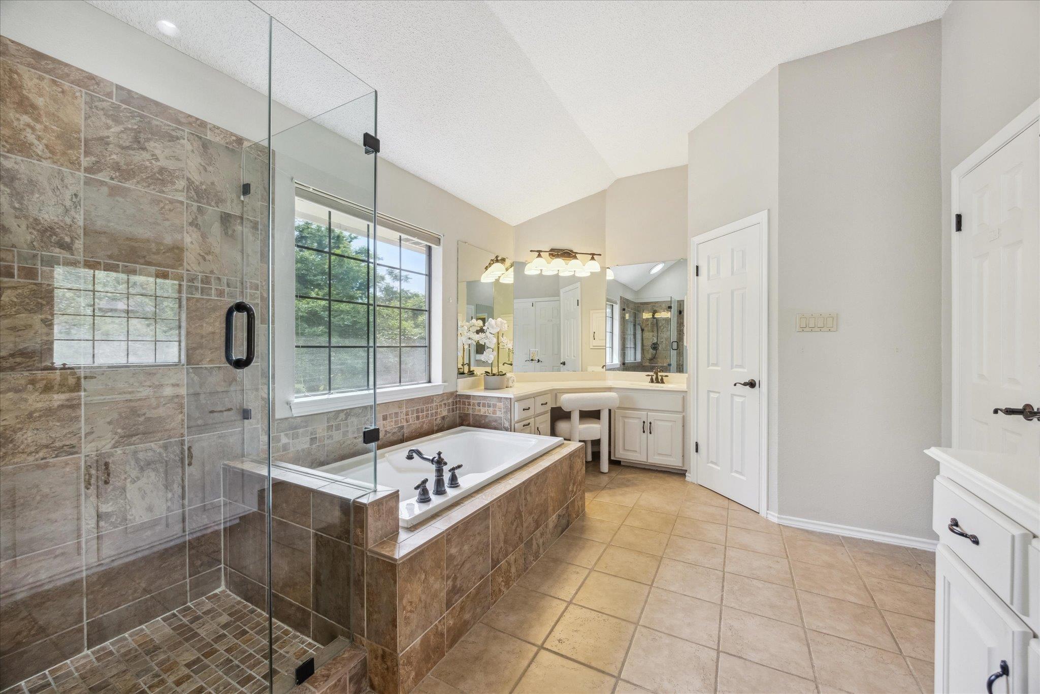 9007 SW Tweed Berwick DR