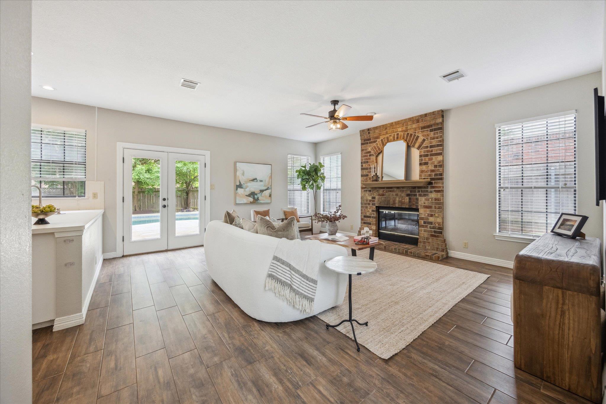 9007 SW Tweed Berwick DR