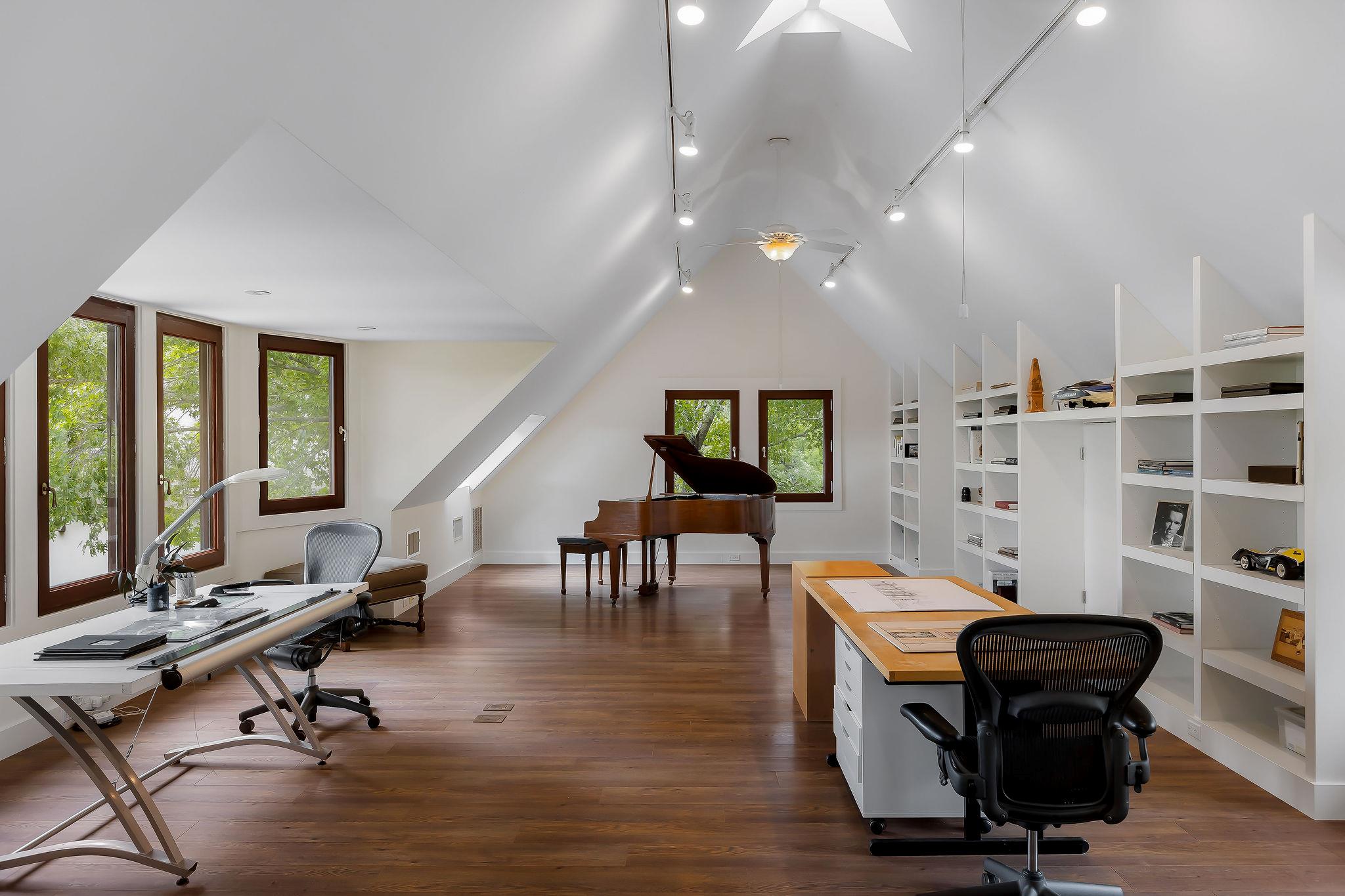 2905 Westlake CV