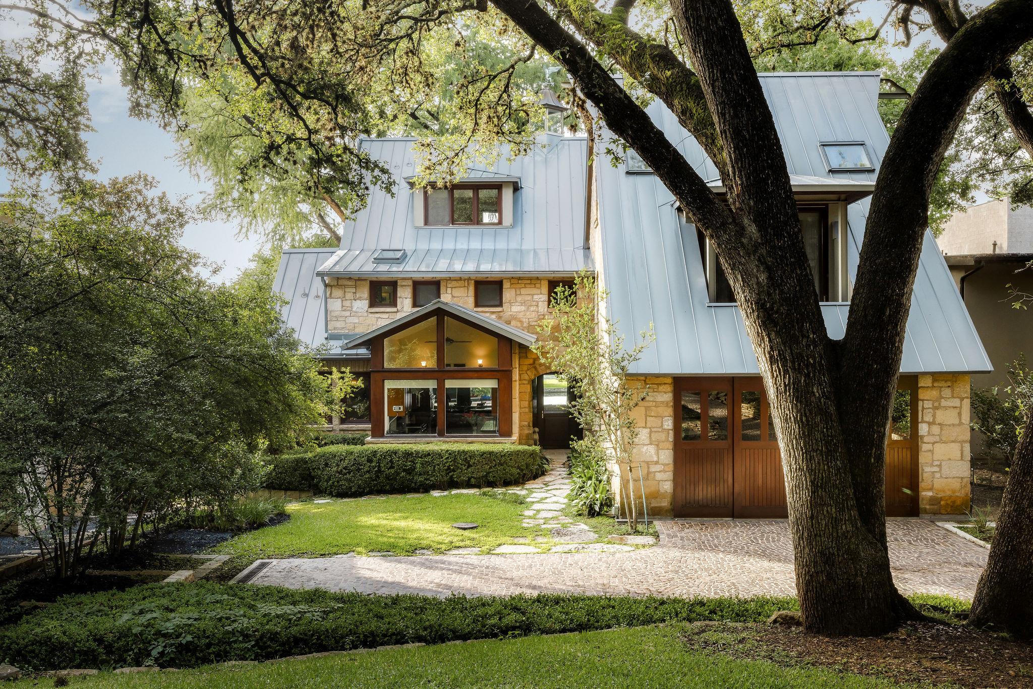 2905 Westlake CV