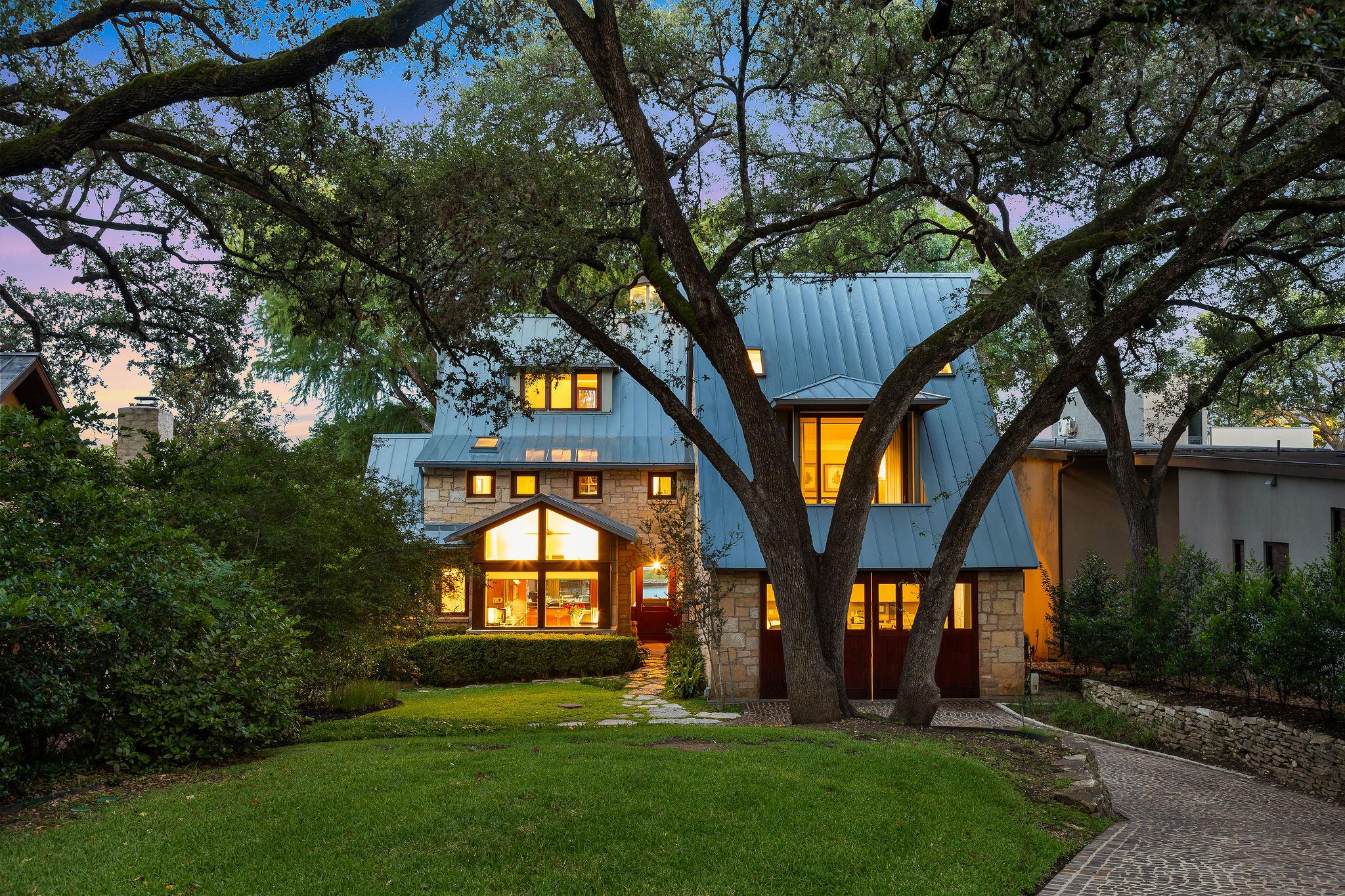2905 Westlake CV