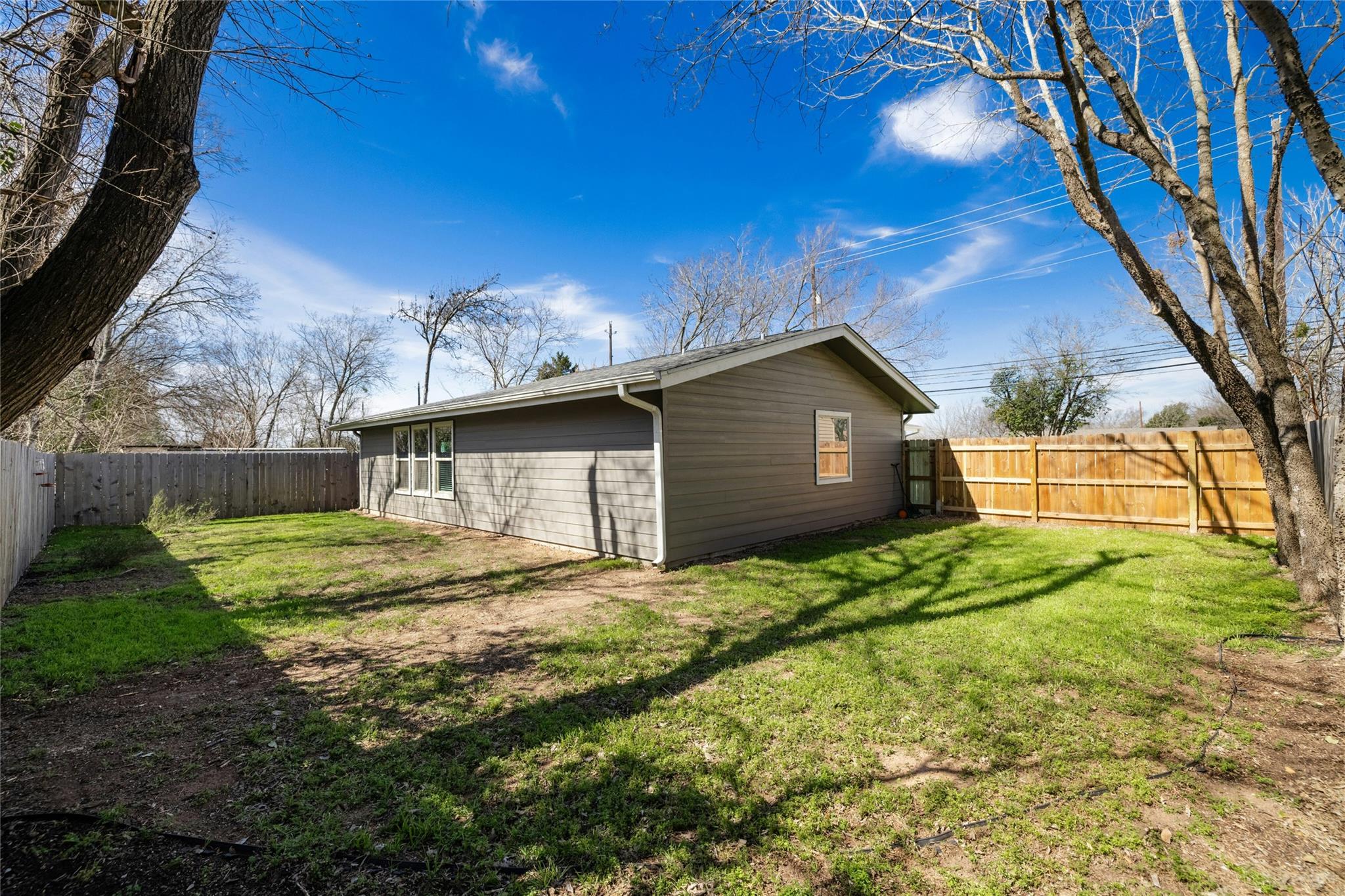 5503 Manor RD