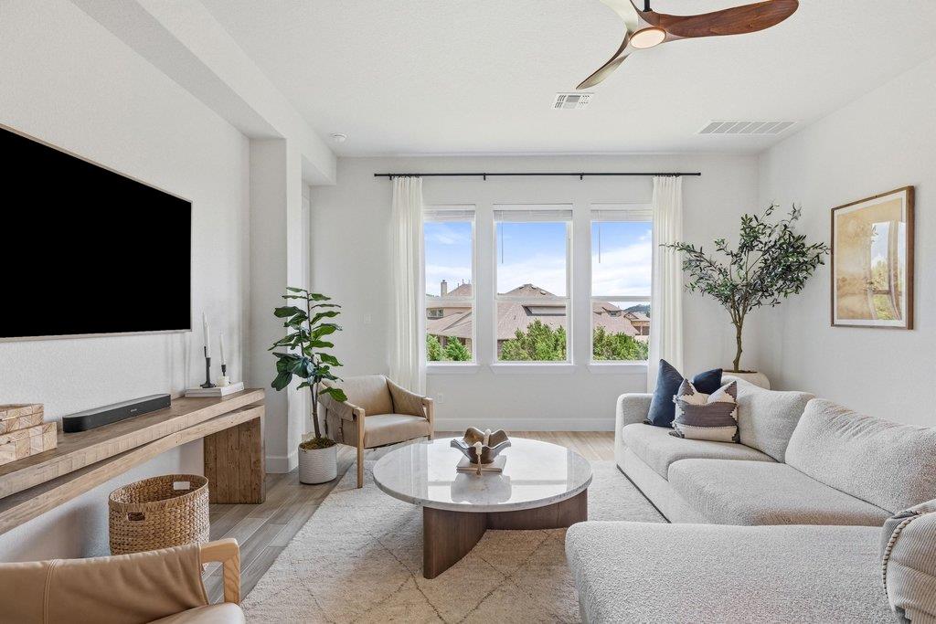 6320 Empresa DR
