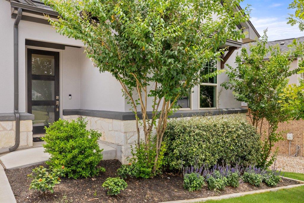 6320 Empresa DR