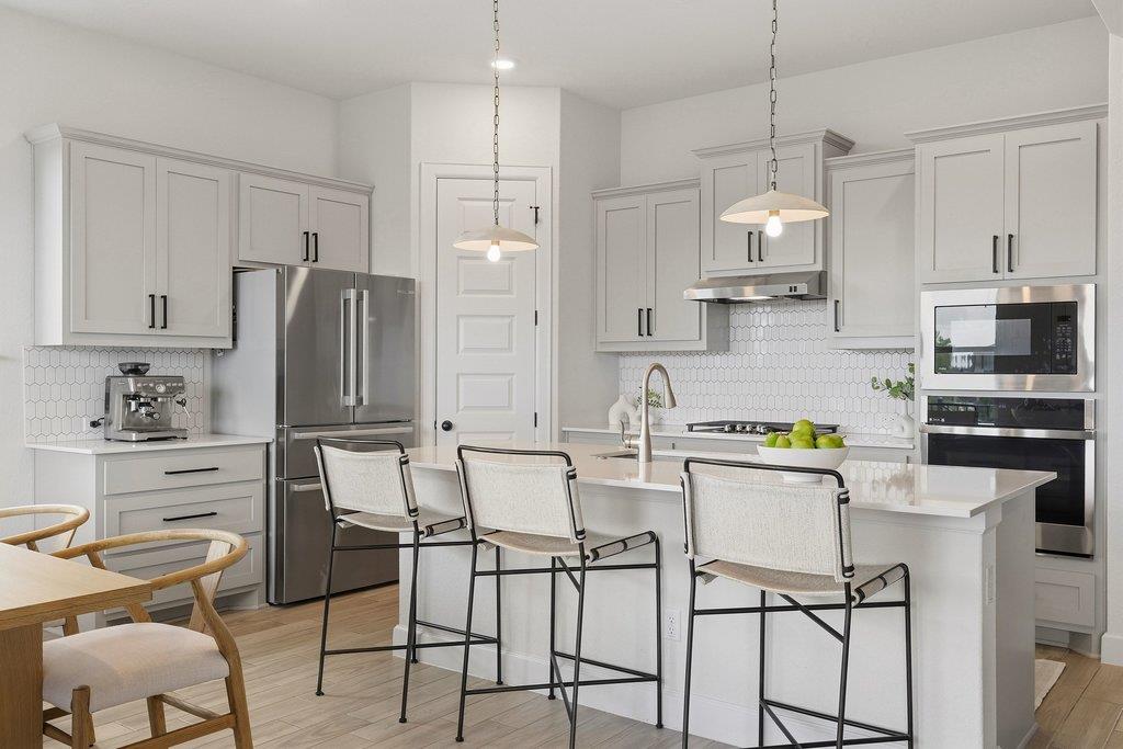 6320 Empresa DR
