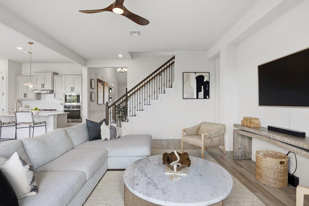6320 Empresa DR