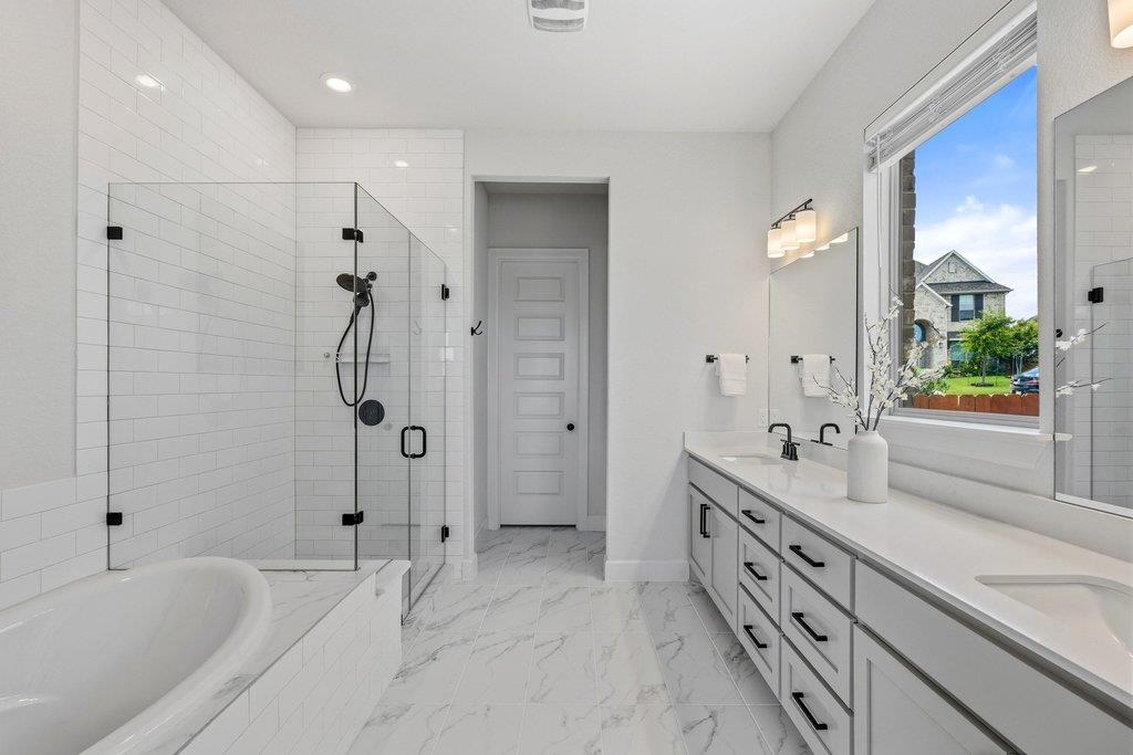6320 Empresa DR