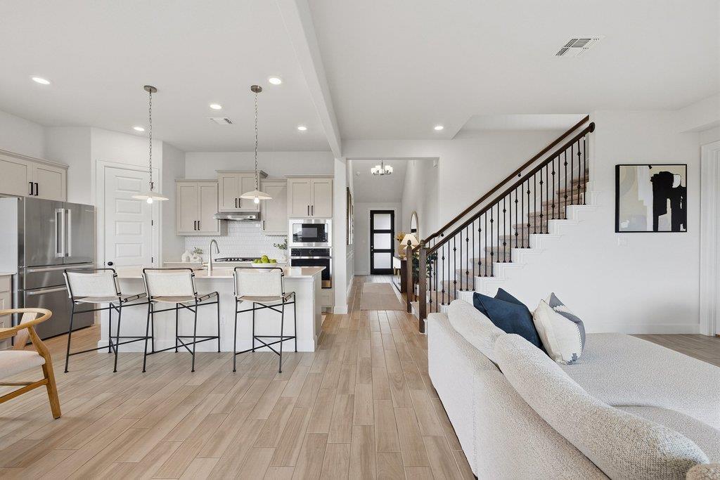 6320 Empresa DR