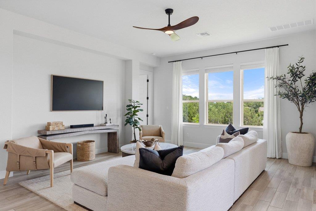 6320 Empresa DR