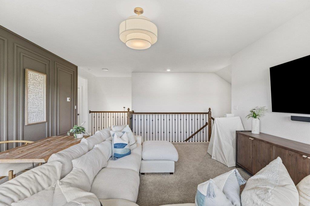 6320 Empresa DR
