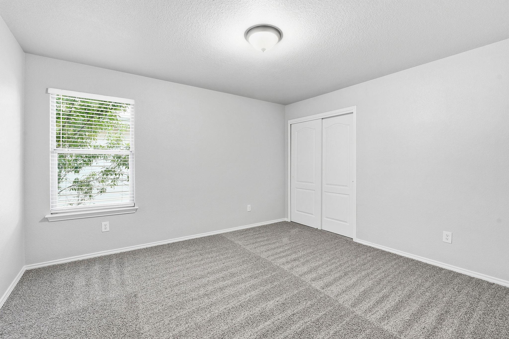 6736 Cornish Hen LN